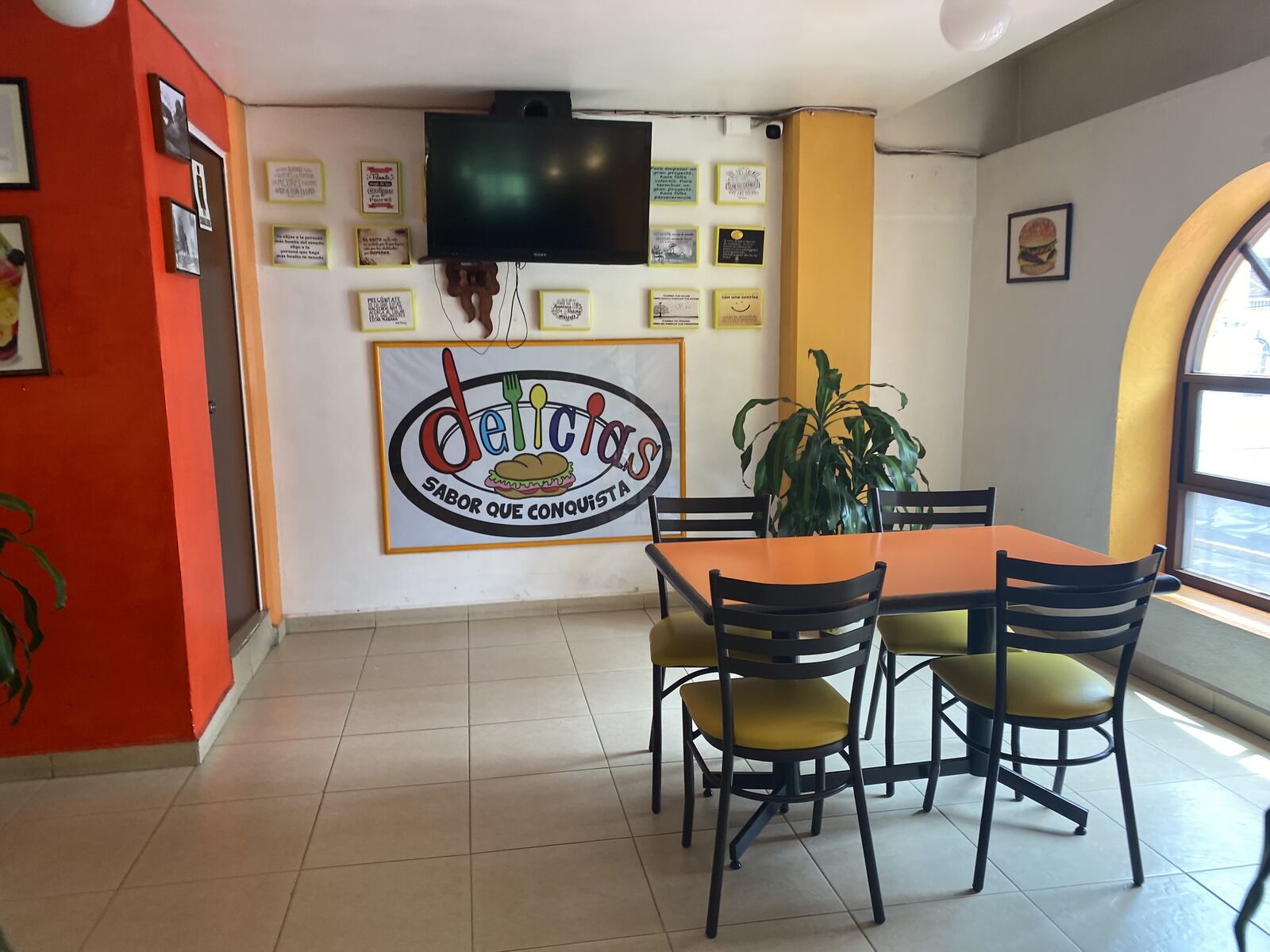 Delicias image 6