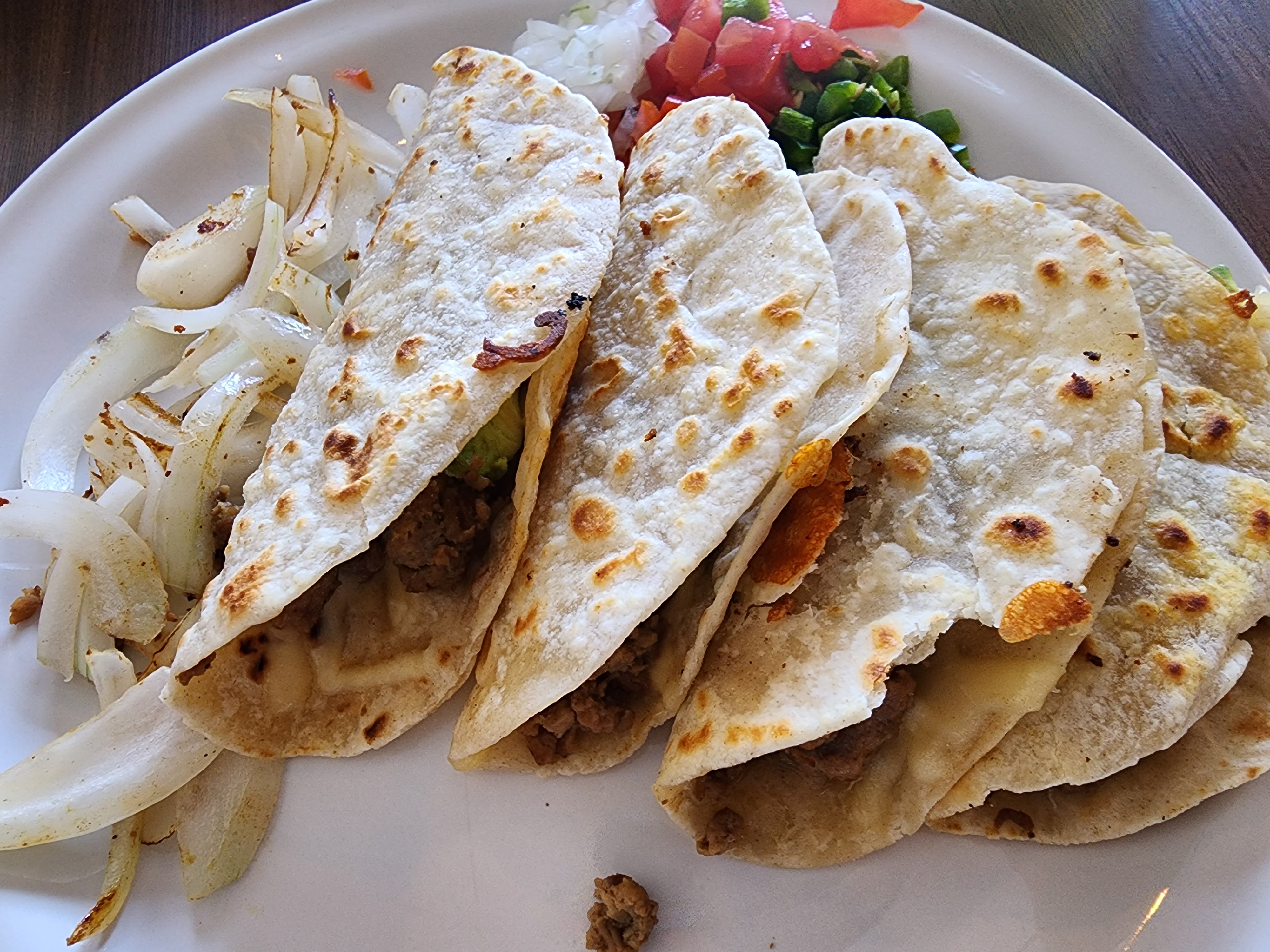 Laly's Restaurante - Eloy Cavazos image 2