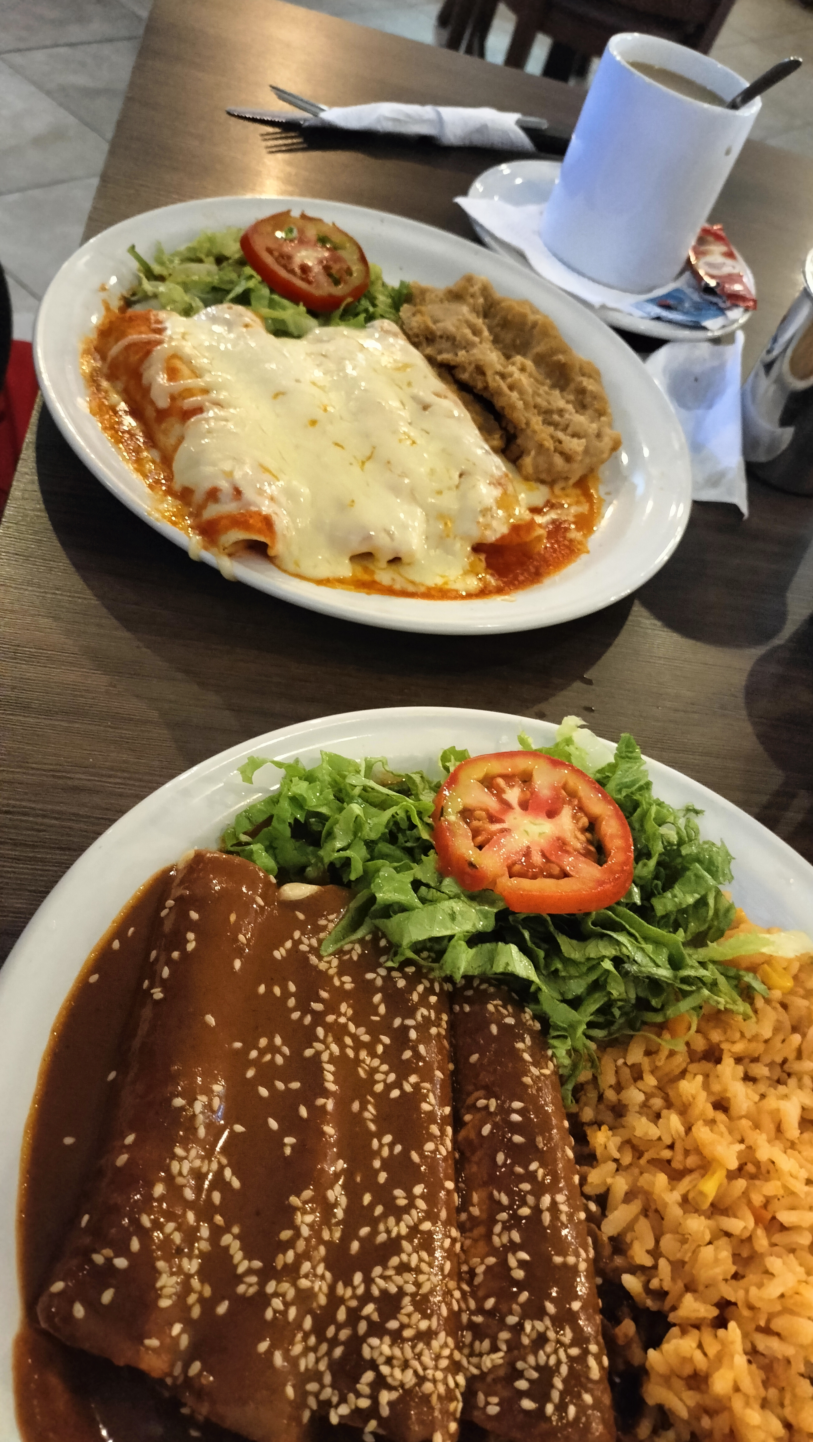 Laly's Restaurante - Eloy Cavazos image 5