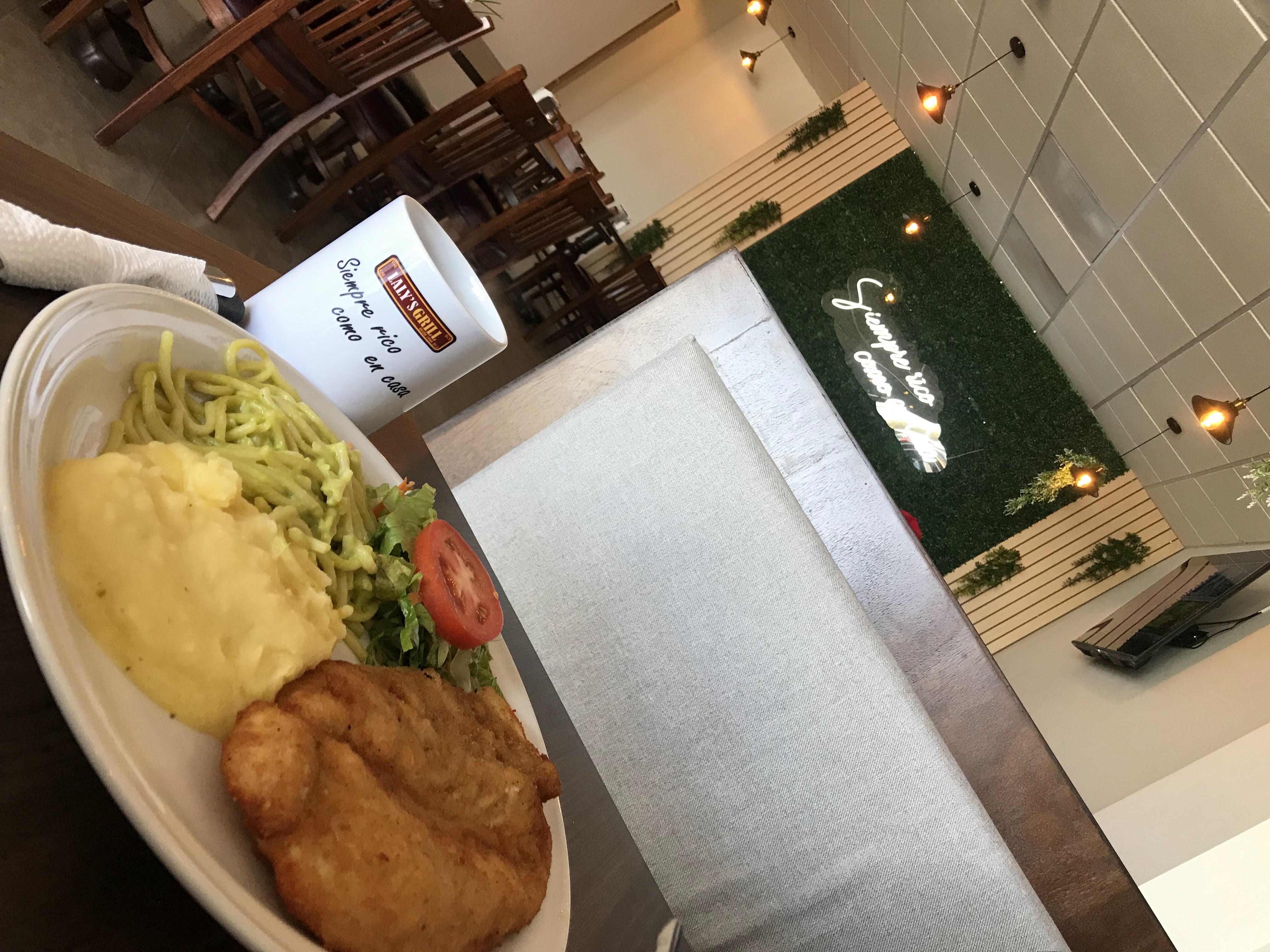 Laly's Restaurante - Eloy Cavazos image 10