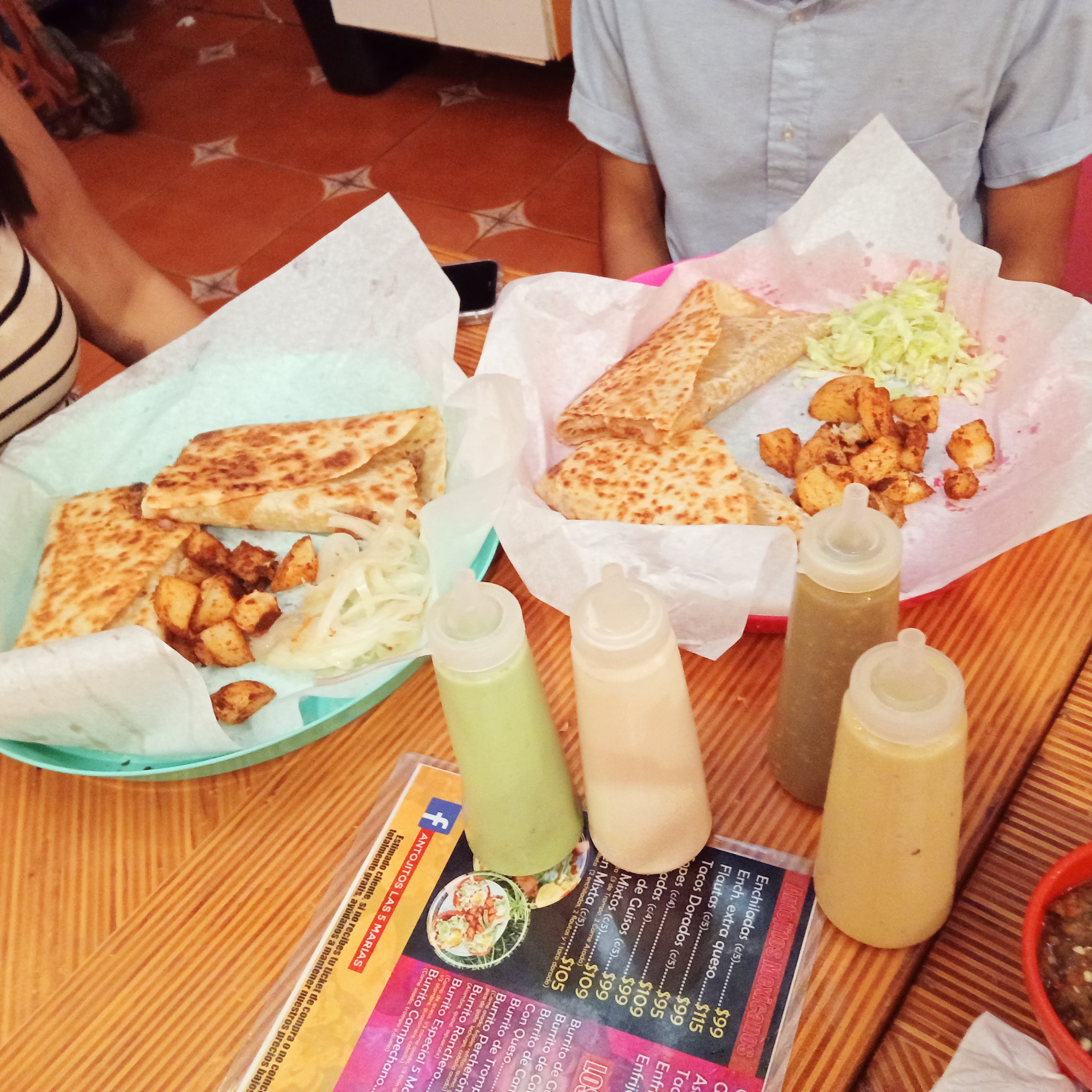 Antojitos Mexicanos Las 5 Marias image 5