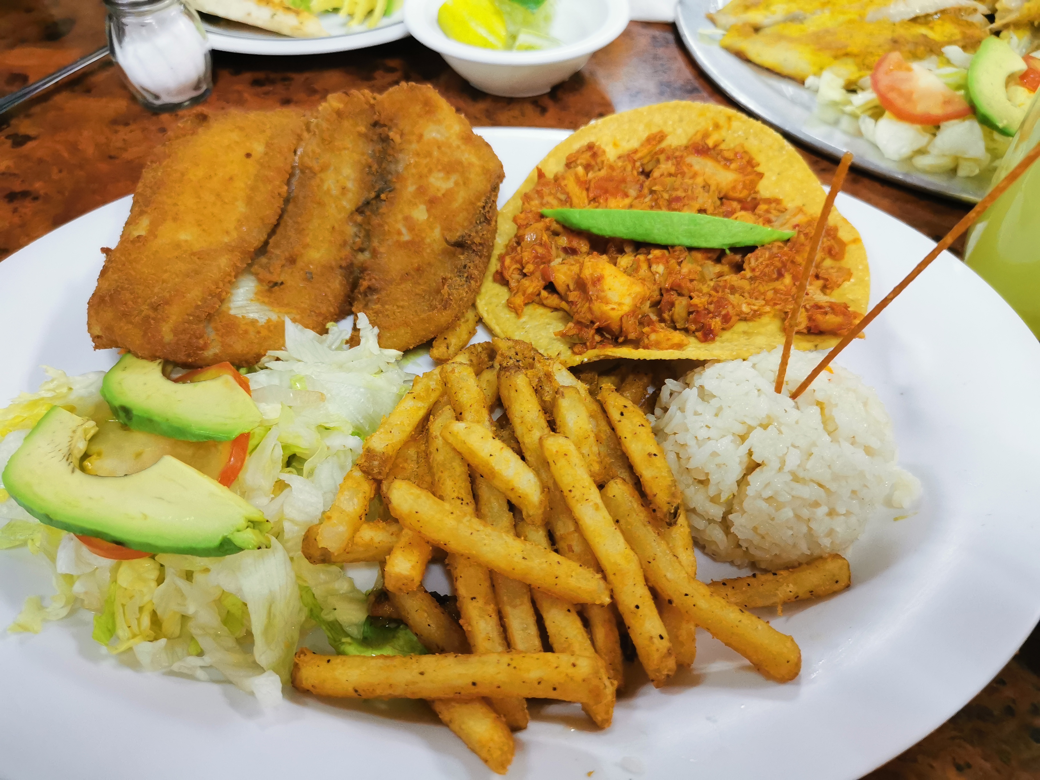 Mariscos El Calamar Sucursal Eloy Cavazos image 8