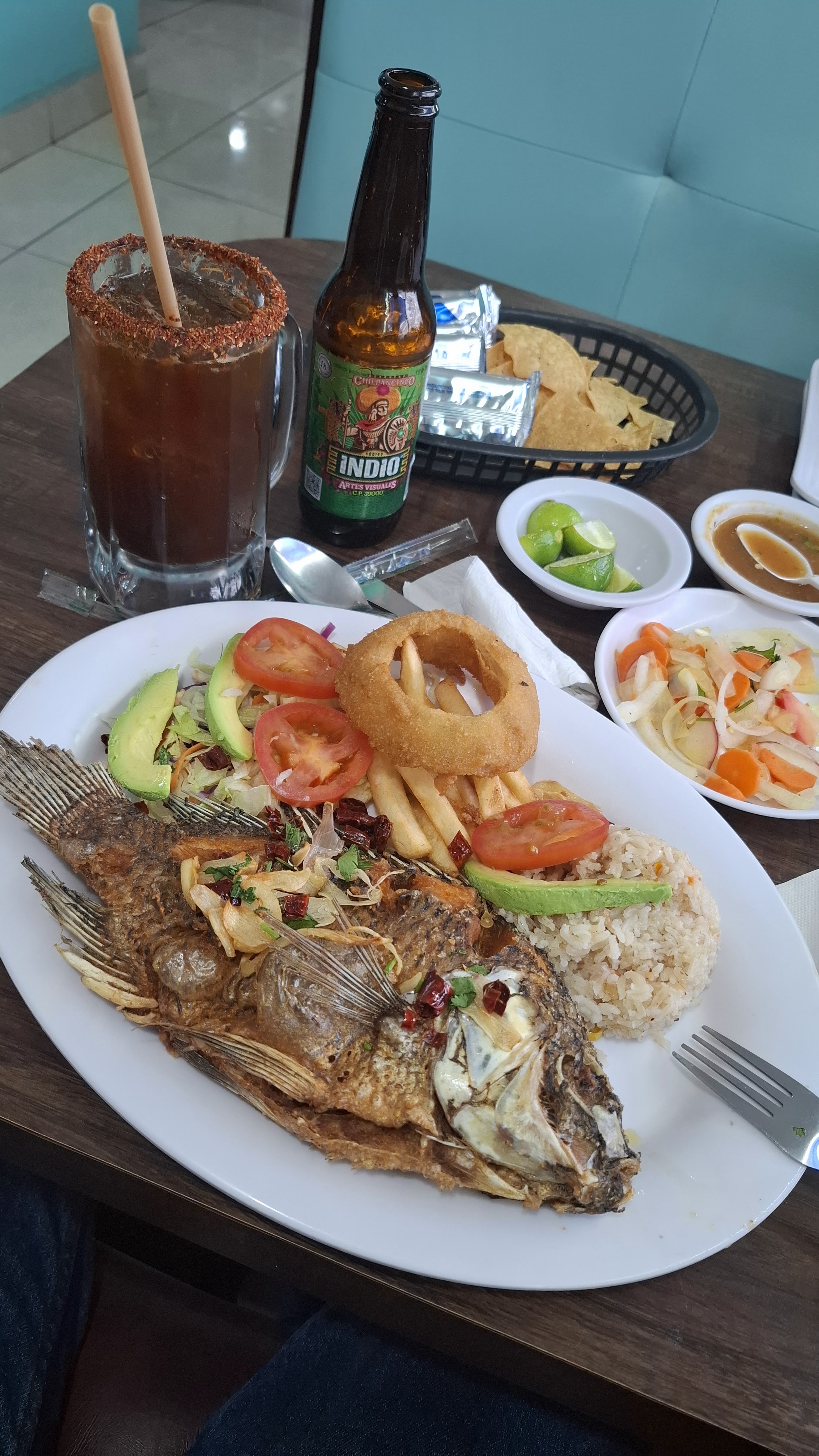 Mariscos El Calamar Sucursal Juárez image 7