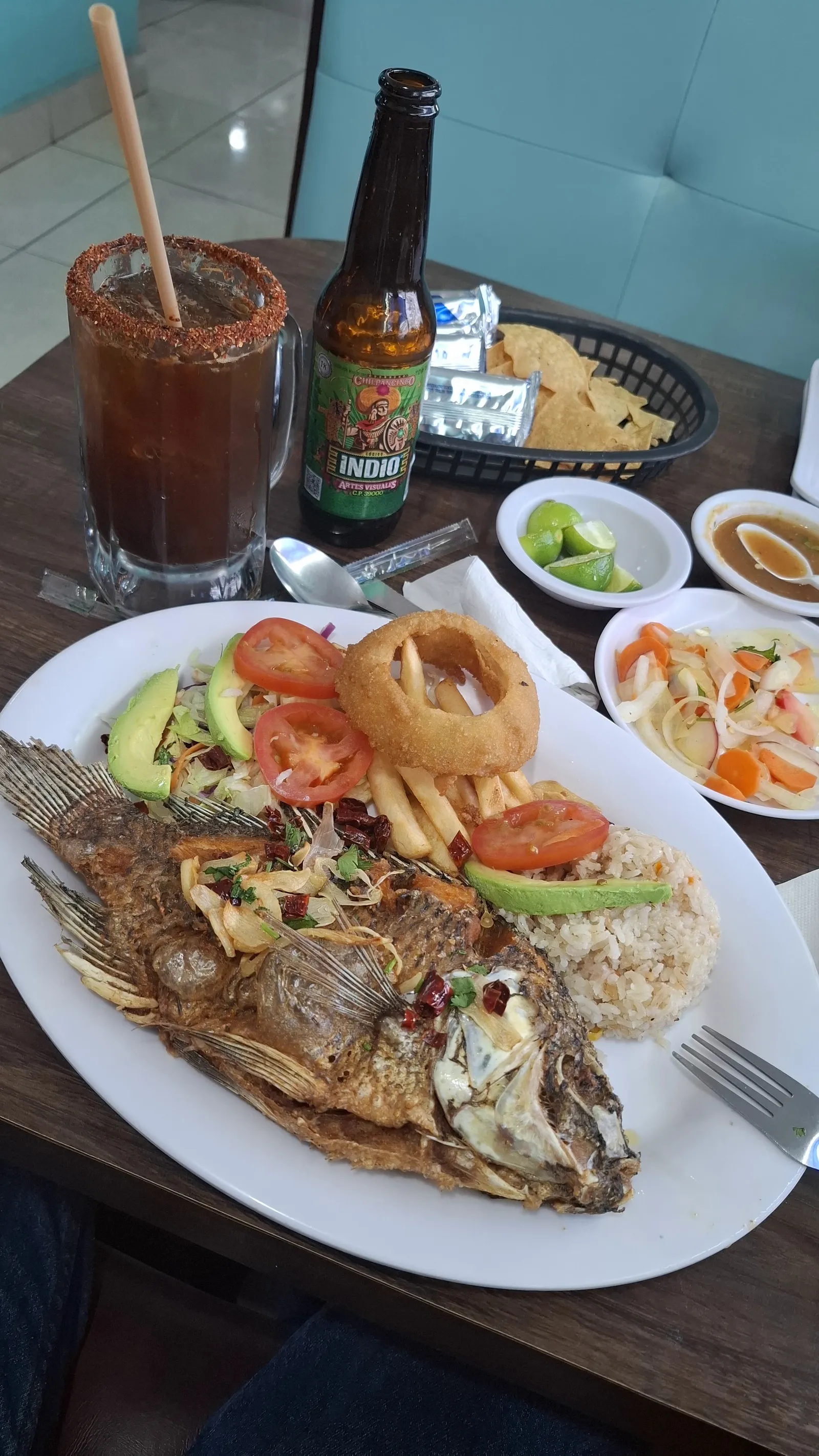 Mariscos El Calamar Sucursal Juárez image 7