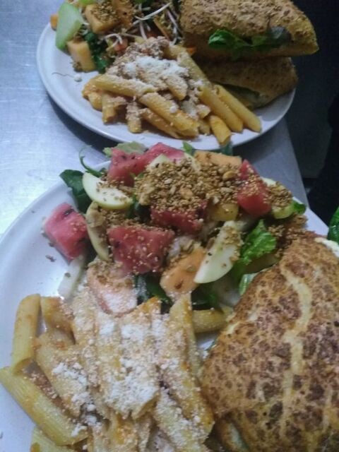 Macarron -ensaladas y pastas. image 3