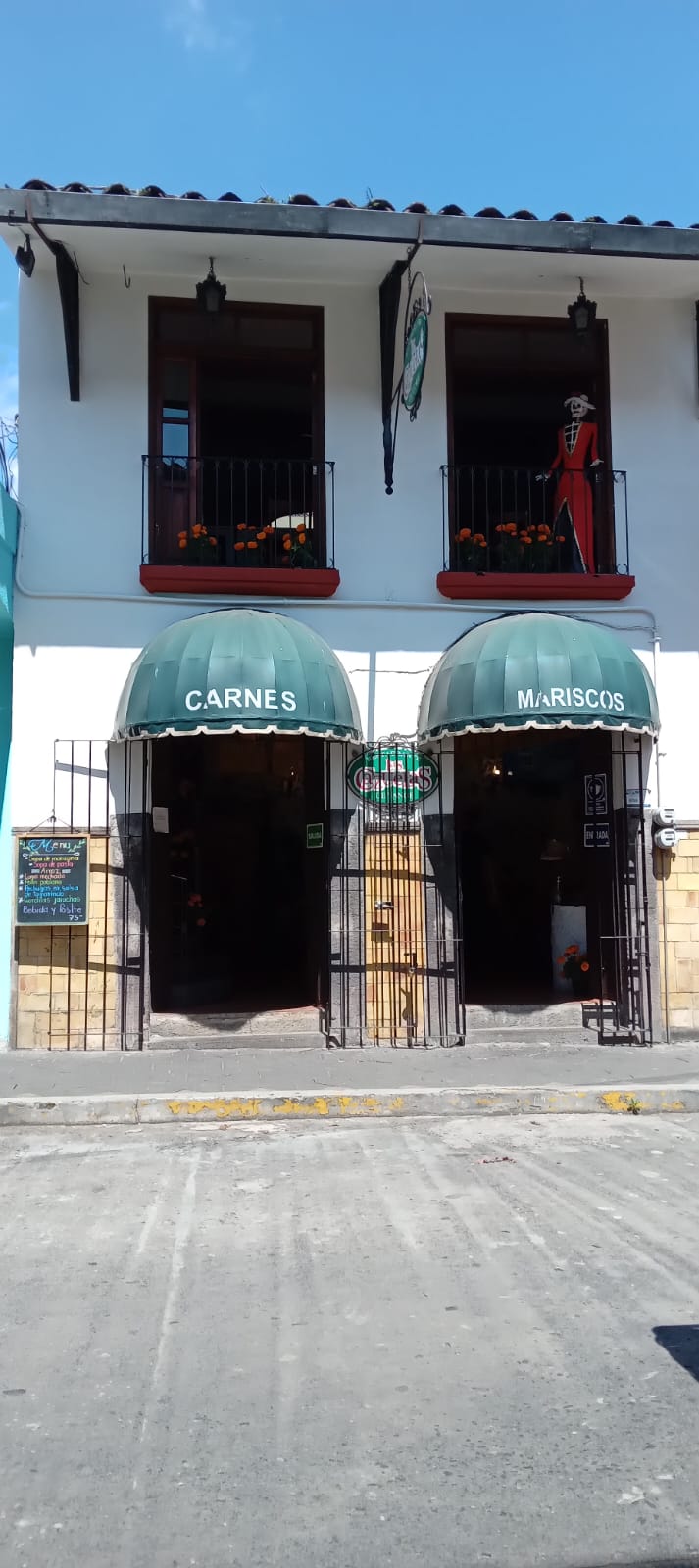 Las Cazuelas de Vange image 1