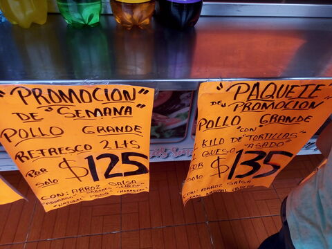 El Pollo de Oro image 8