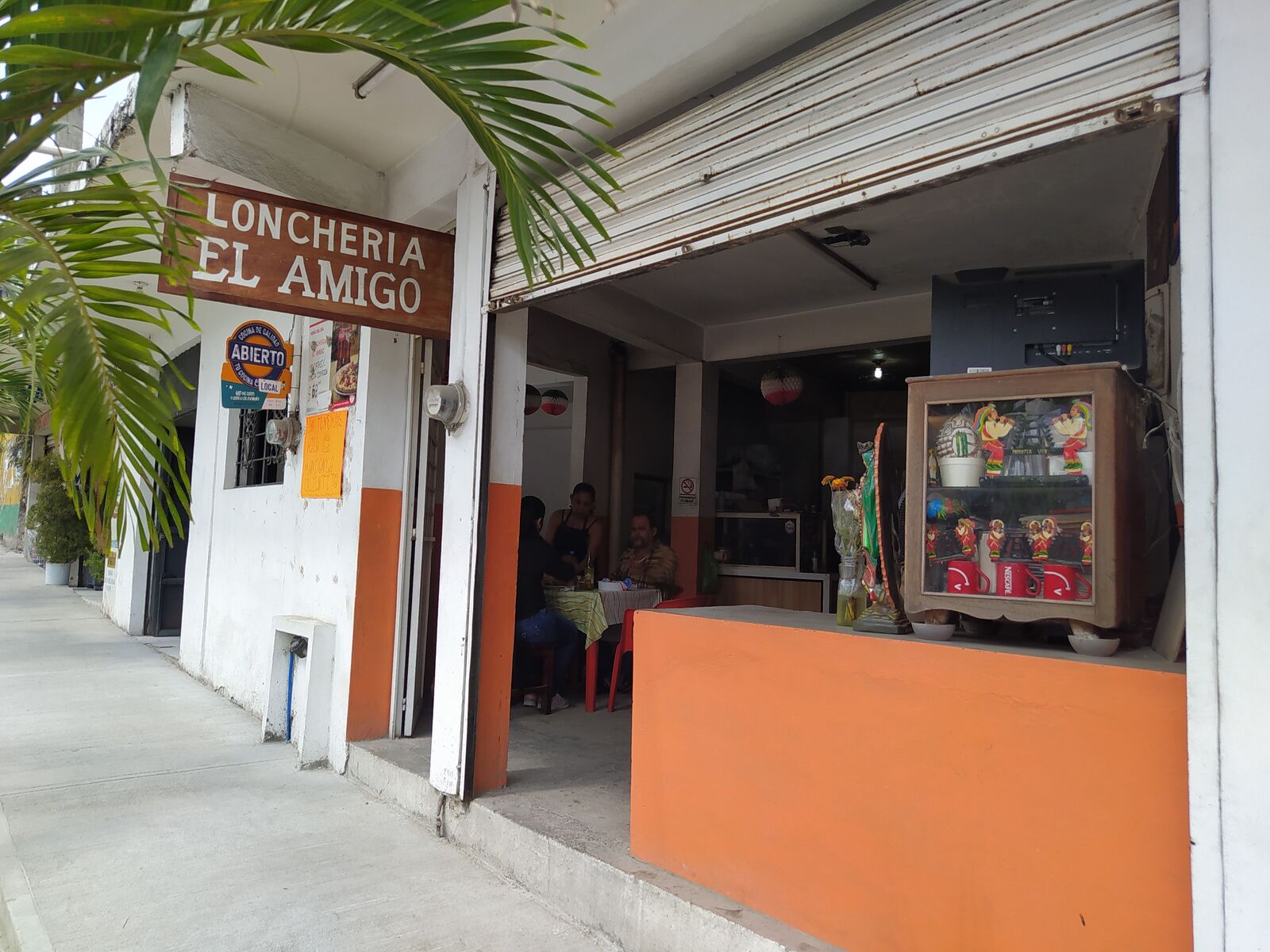 Lonchería "El Amigo" image 3
