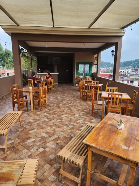 GARES cafe, bar & cocina image 6