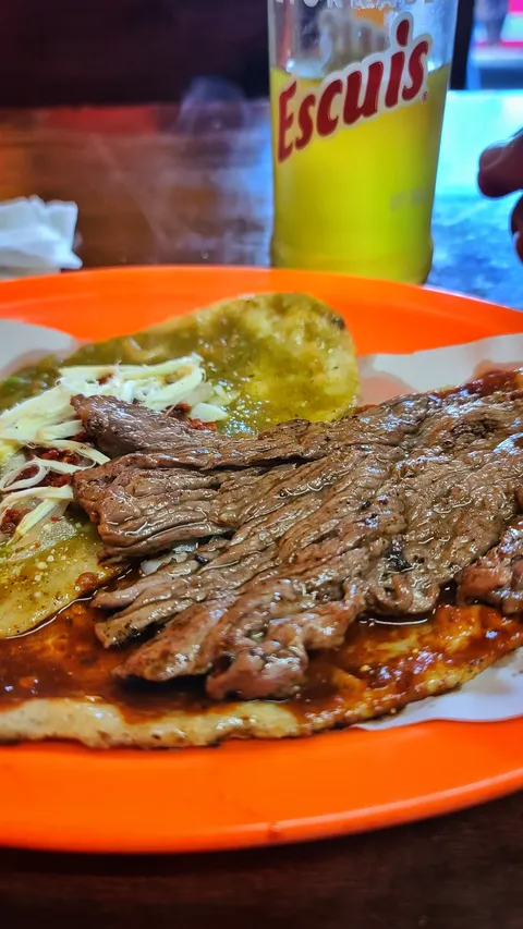 Sopes El Texanito image 2