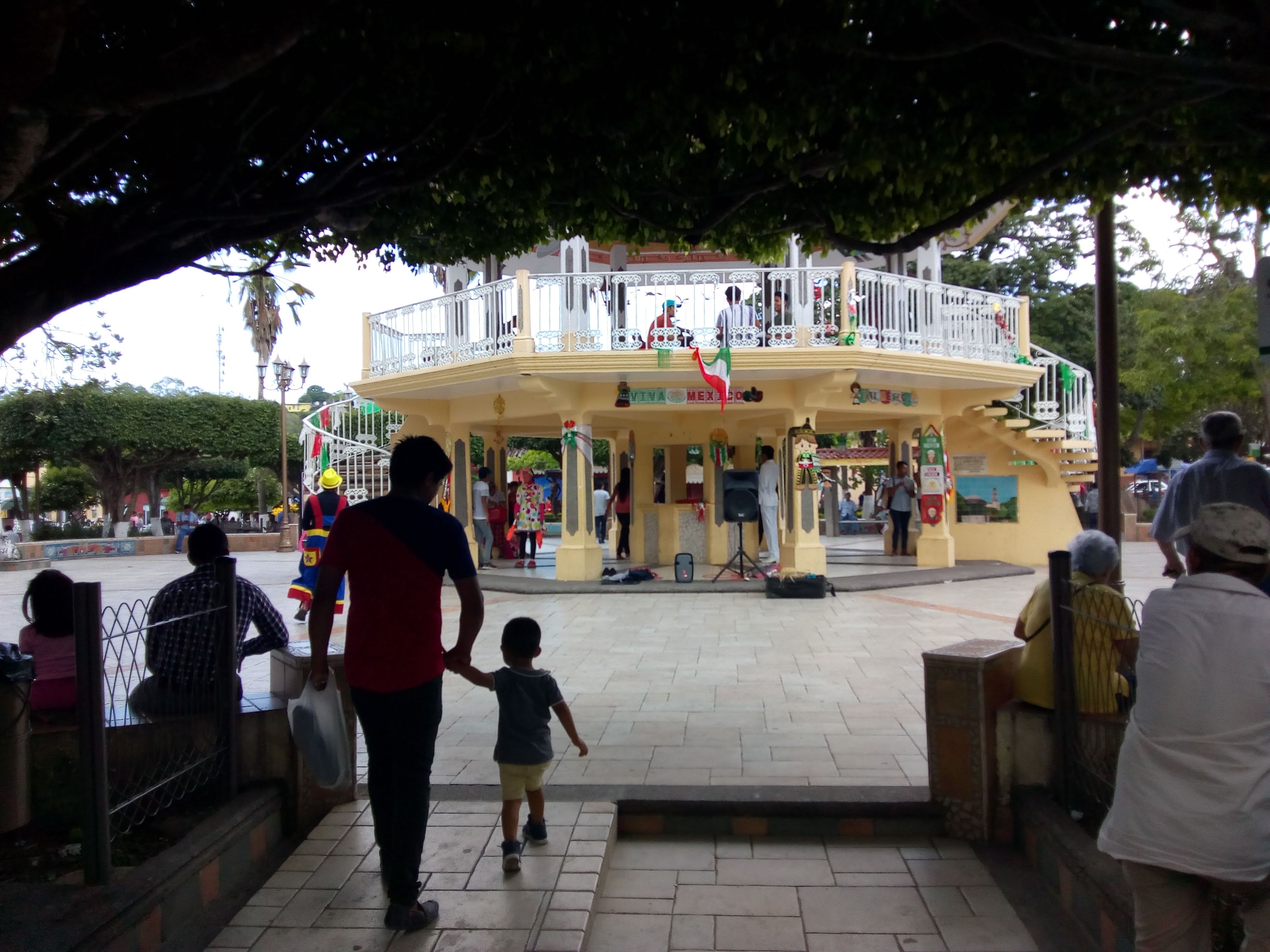 Pizzas y Volovanes El Uli Sucursal Centro image 6