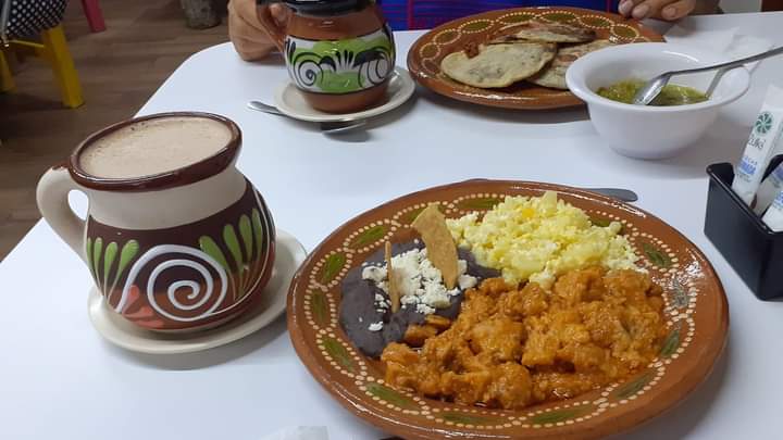 Los Metates "Con Sabor a México" image 10