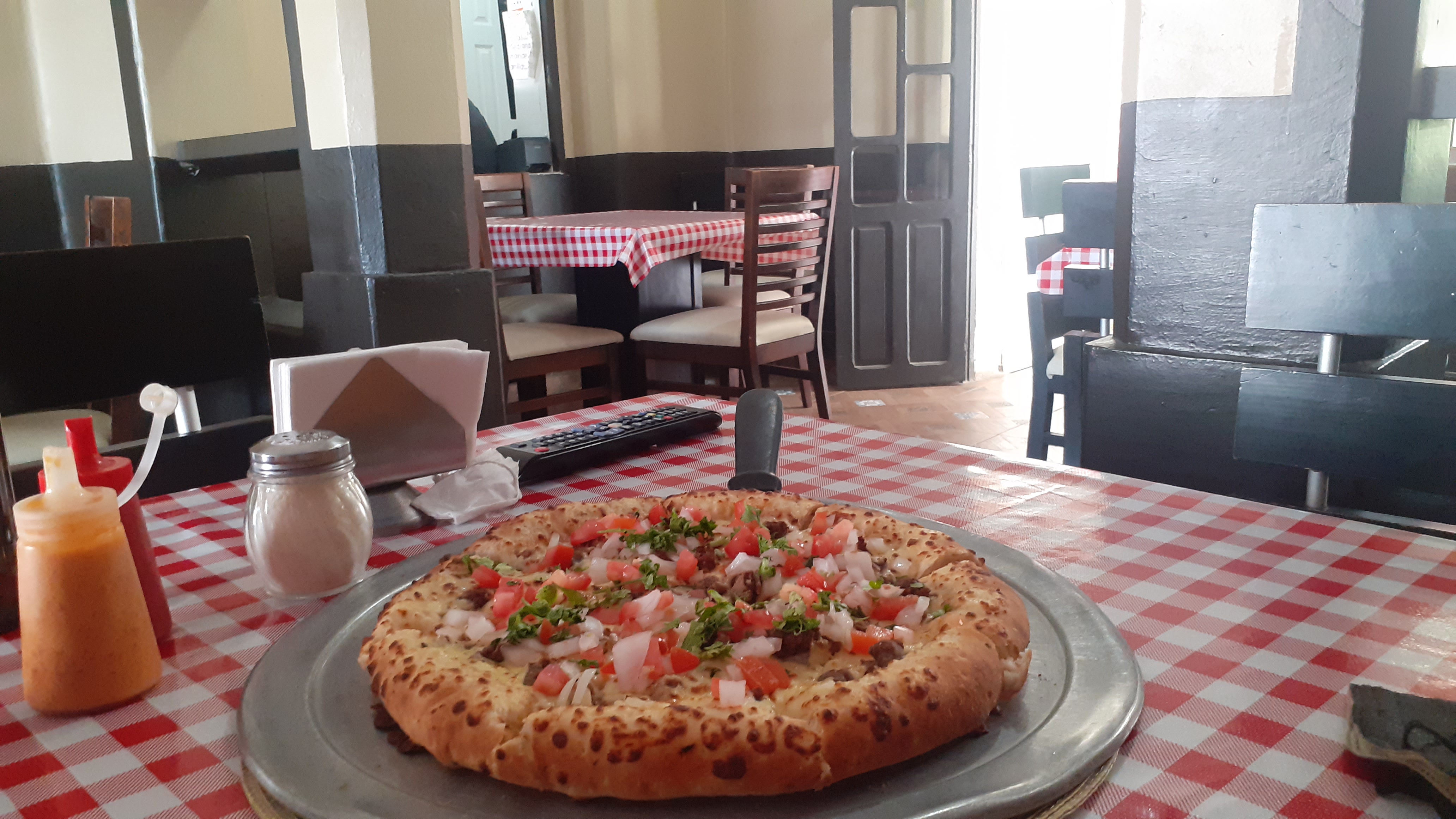 Tarantinos Pizza image 9