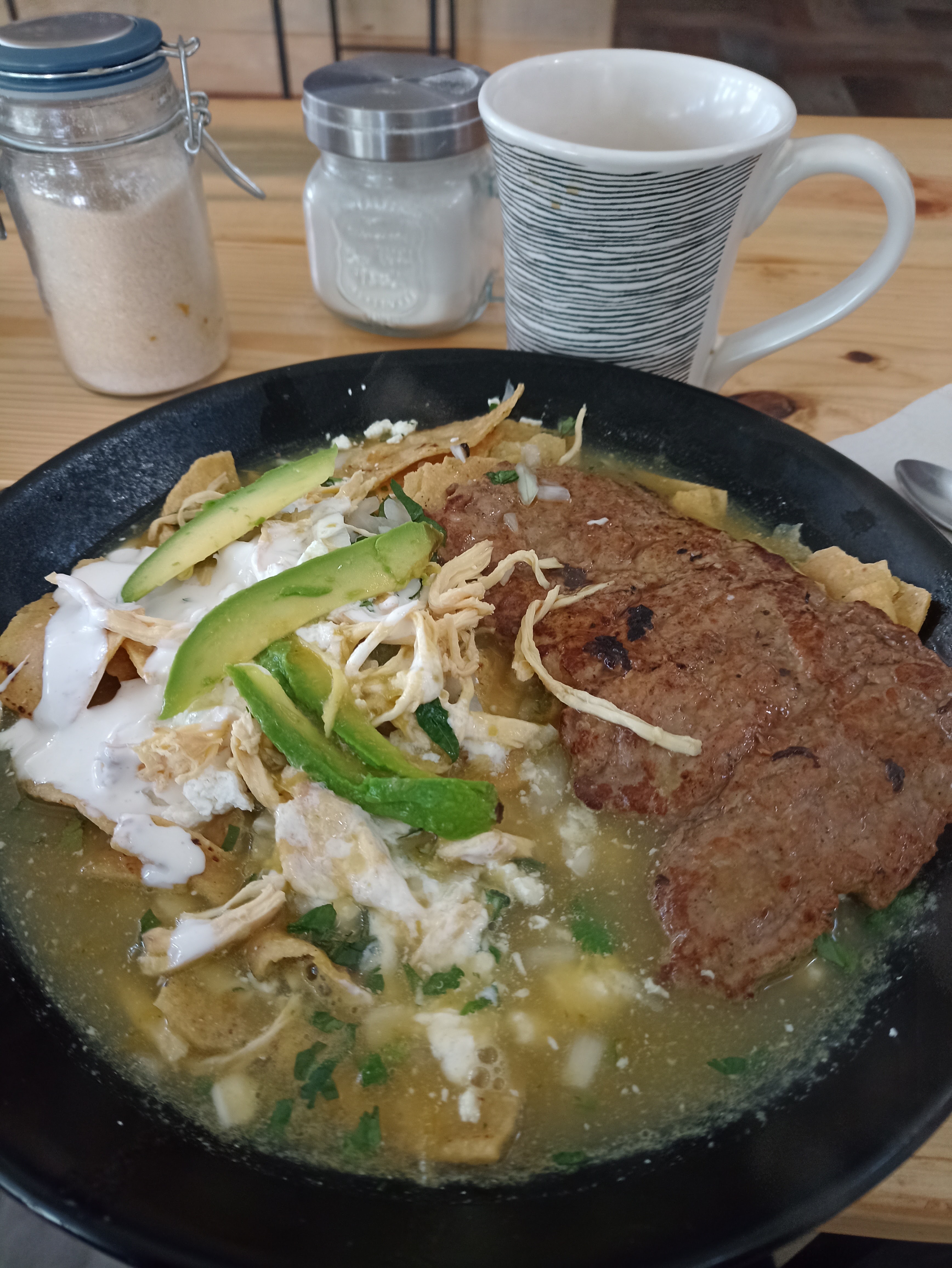 Condor Restaurante Bar image 2