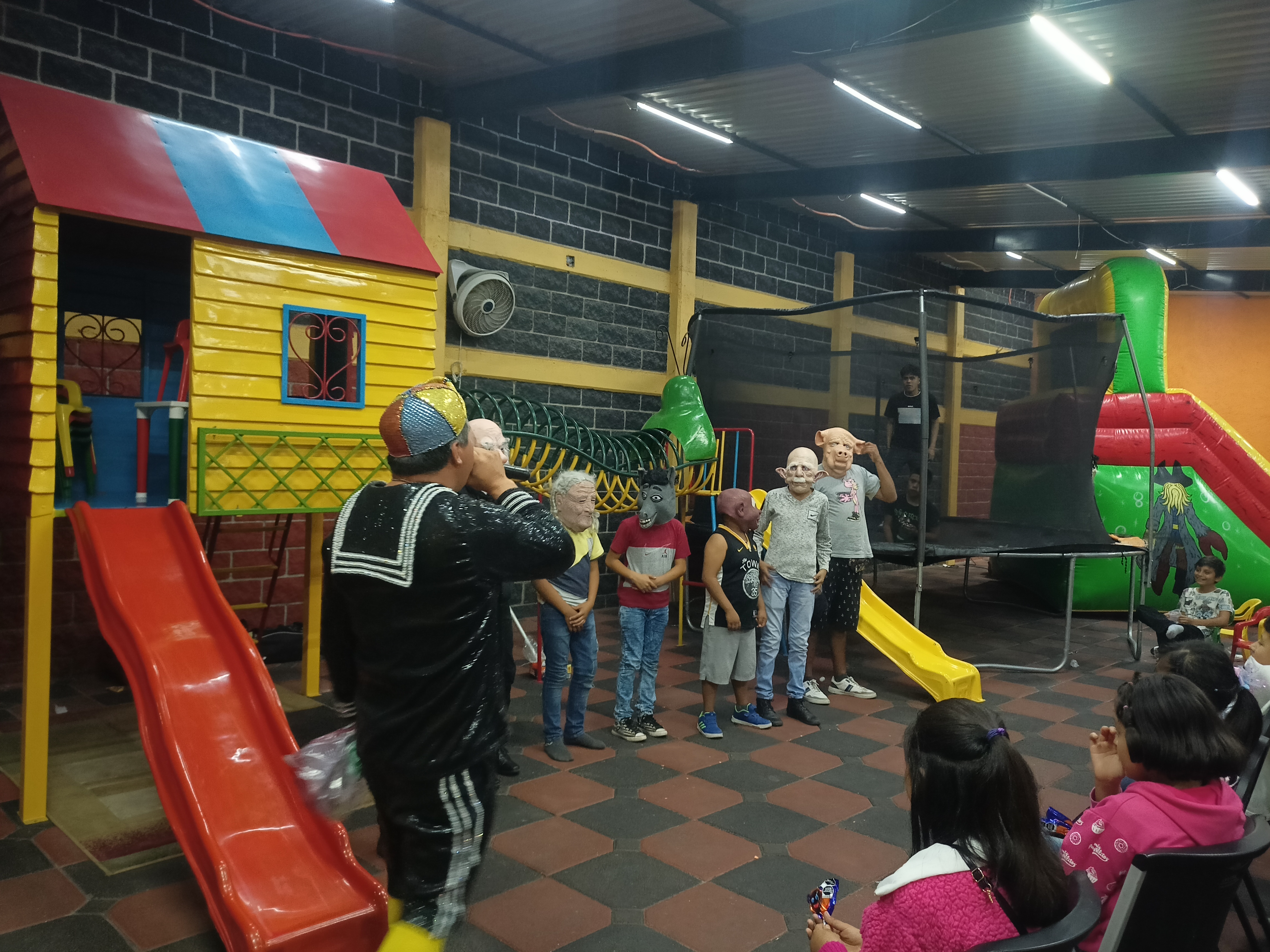 Pizza up's Papalotla image 6