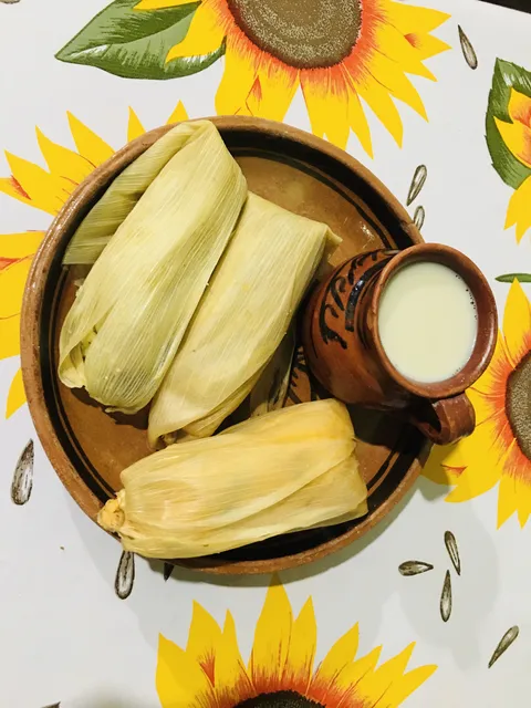 Antojitos Mexicanos Rosita image 4