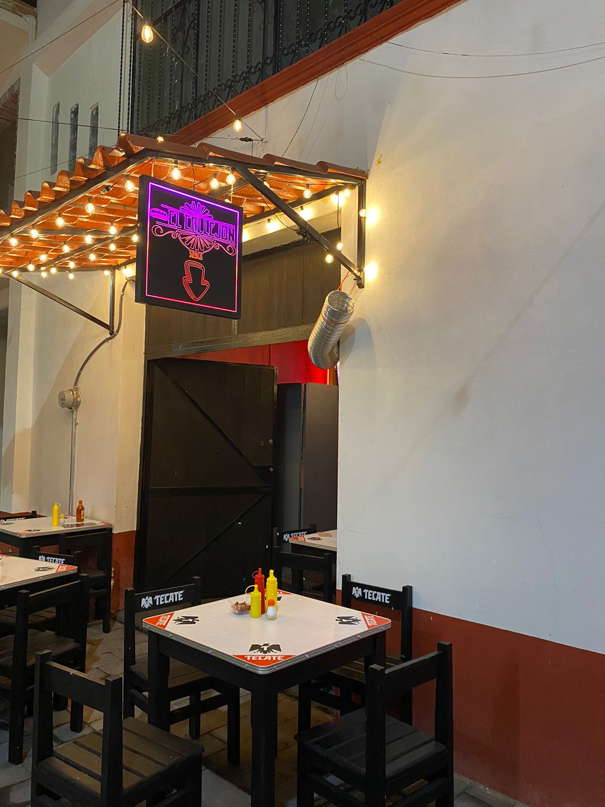 "El Callejón" Hamburguesas y hotdogs image 7