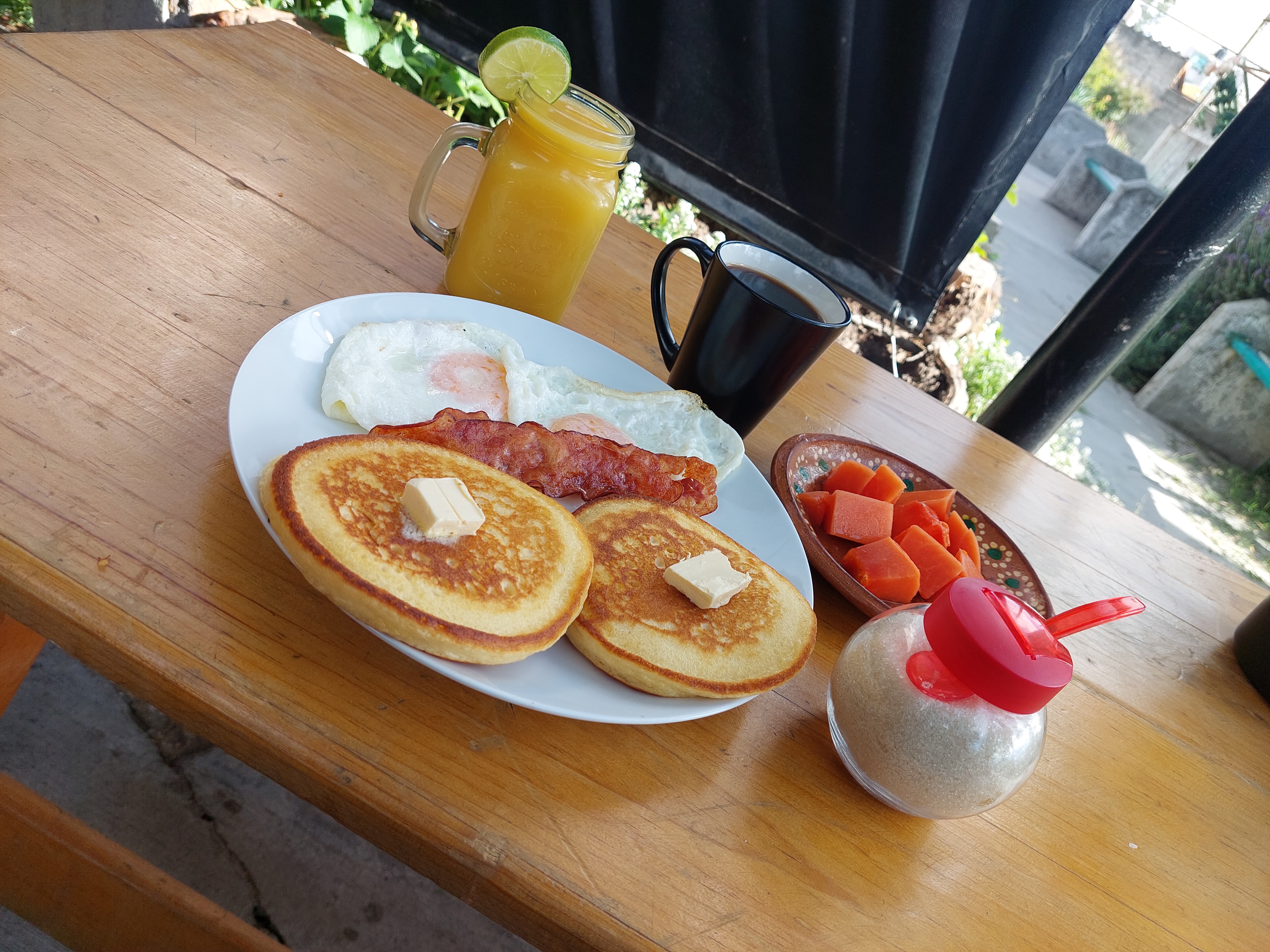 Salsa y Salsa Claustros image 9