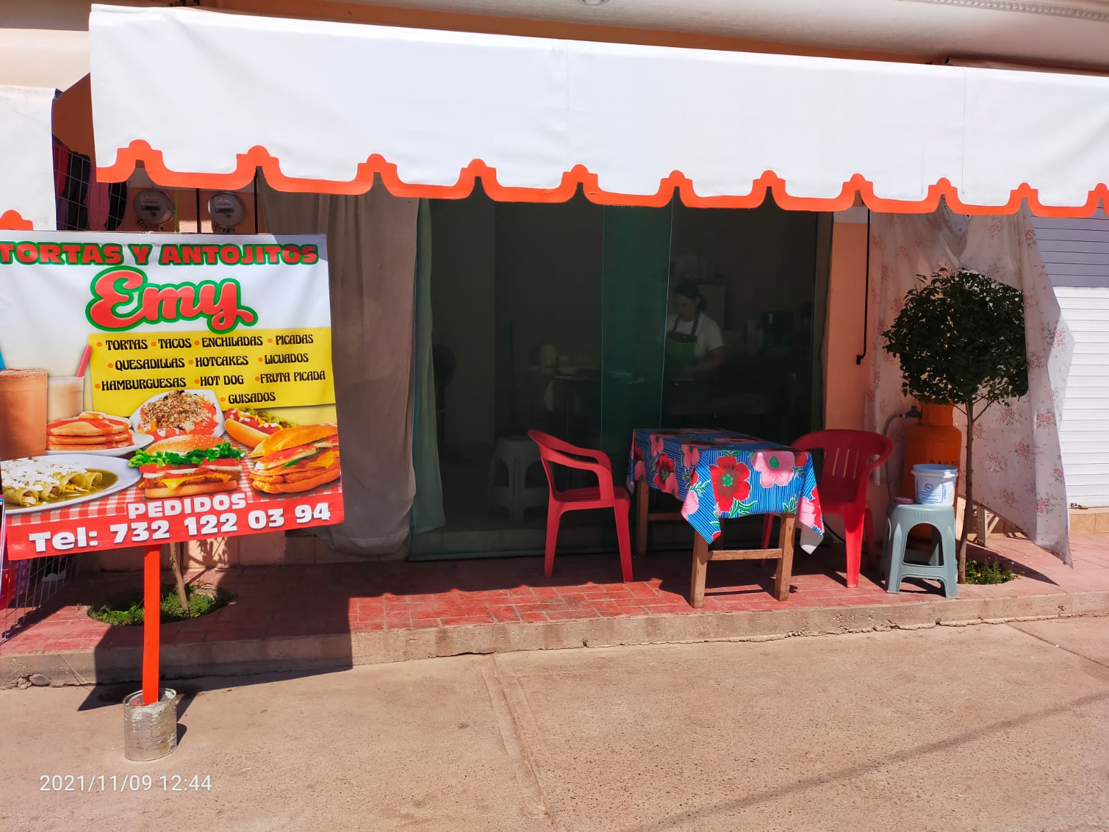 Tortas y antojitos mexicanos Emmy image 1