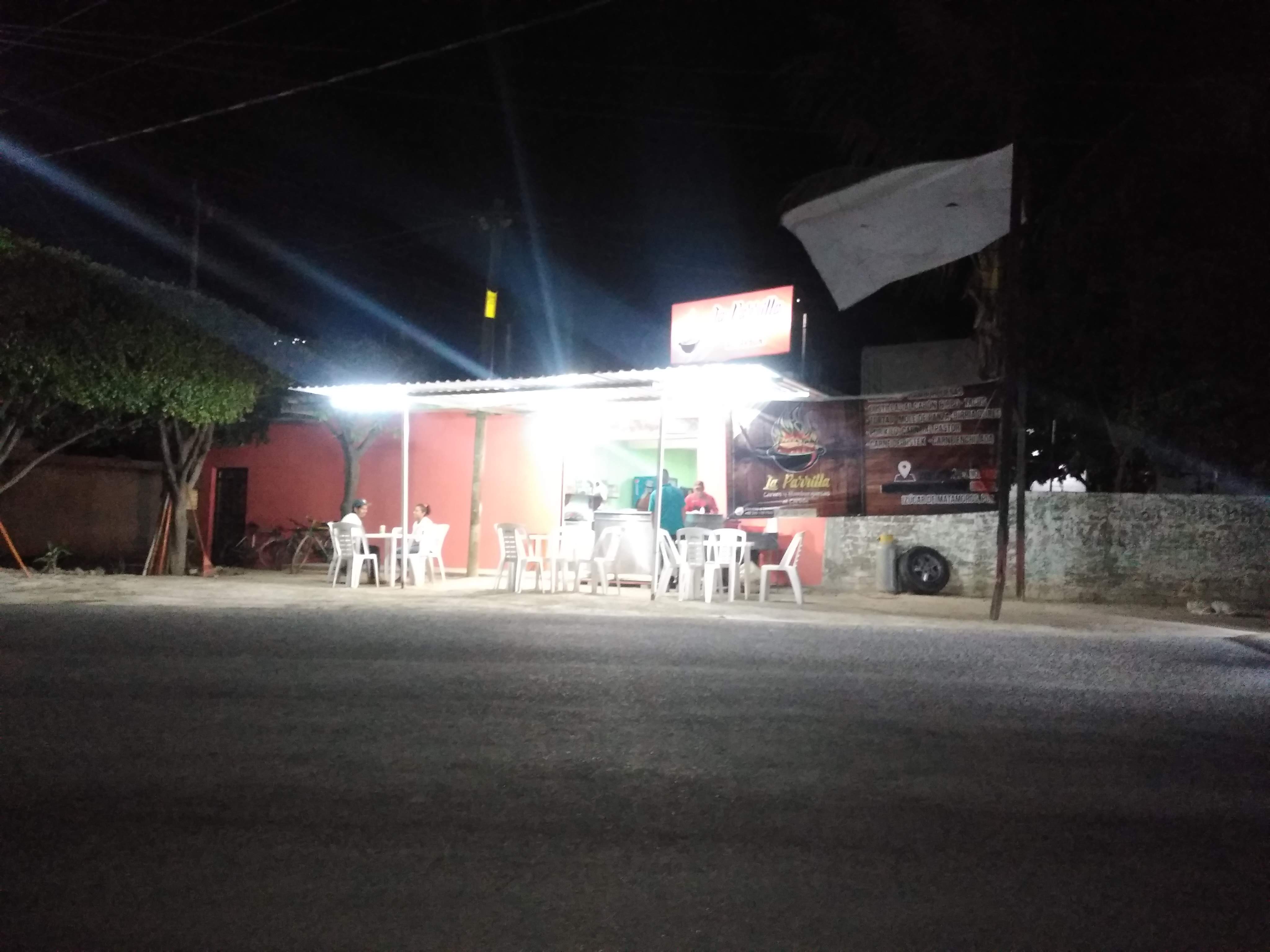 La Parrilla: Carnes y Hamburguesas al Carbon image 2