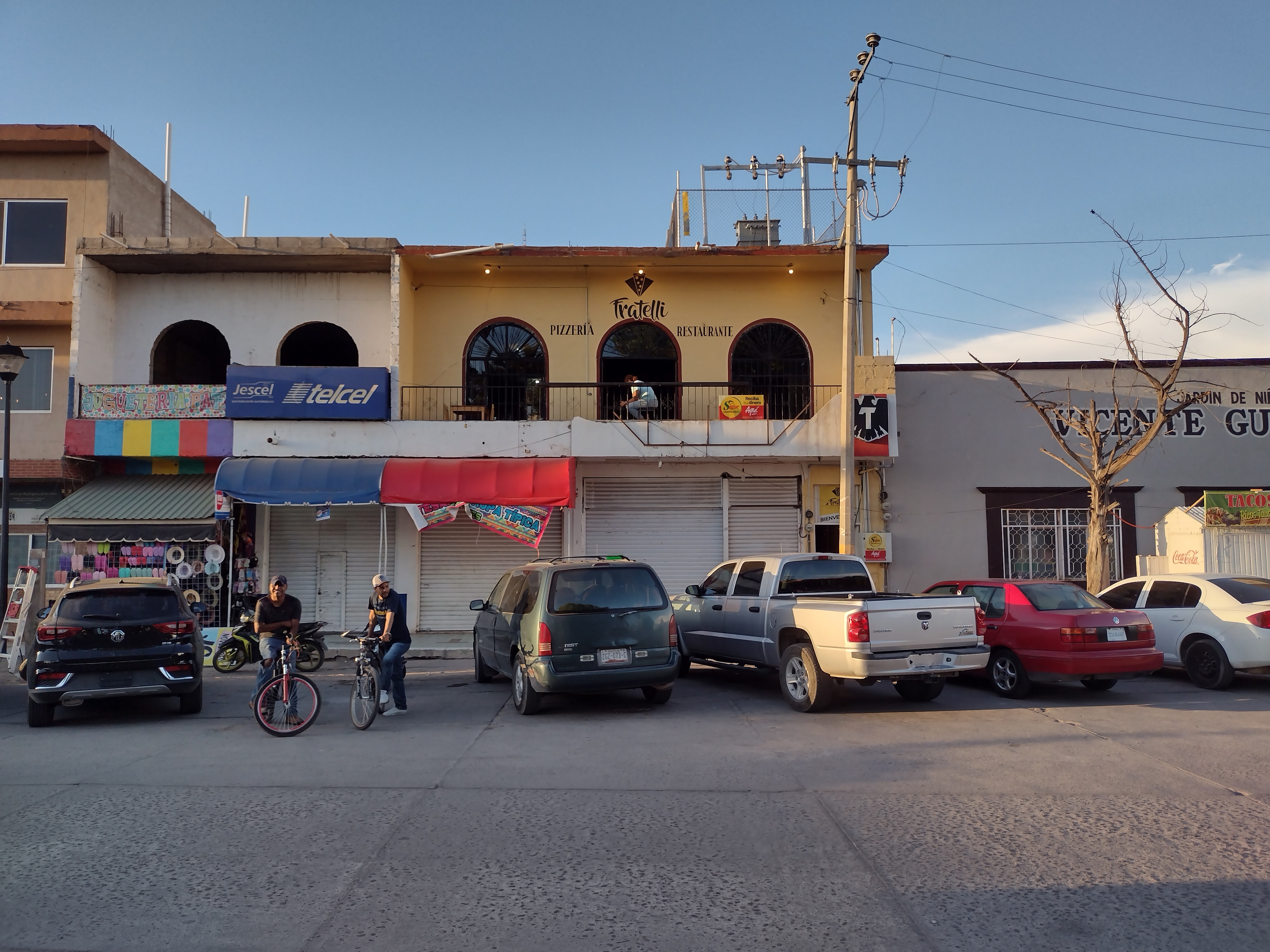 Fratelli Pizzería & Restaurante image 8