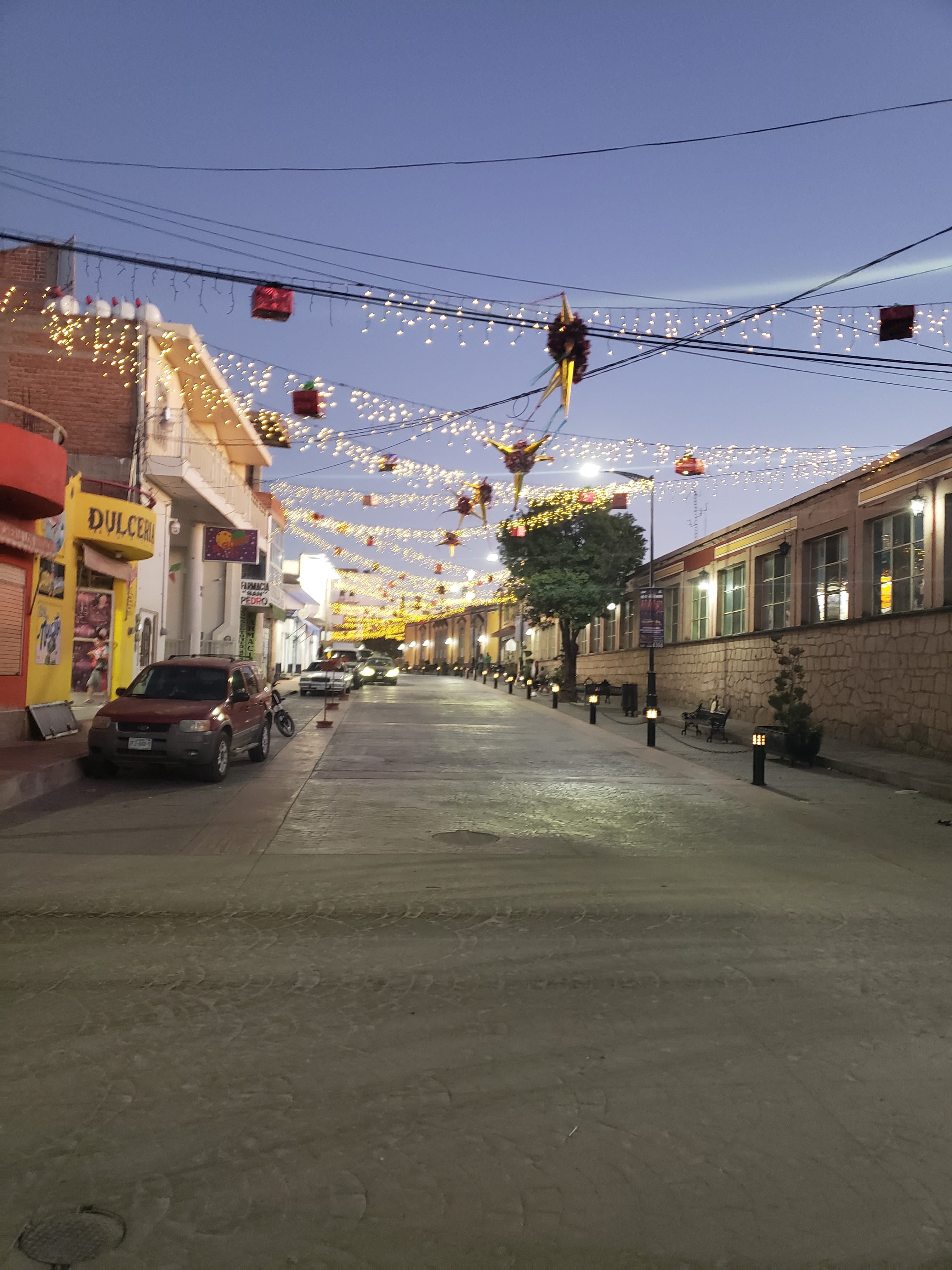 Loncheria "Los Mismos 2" image 6