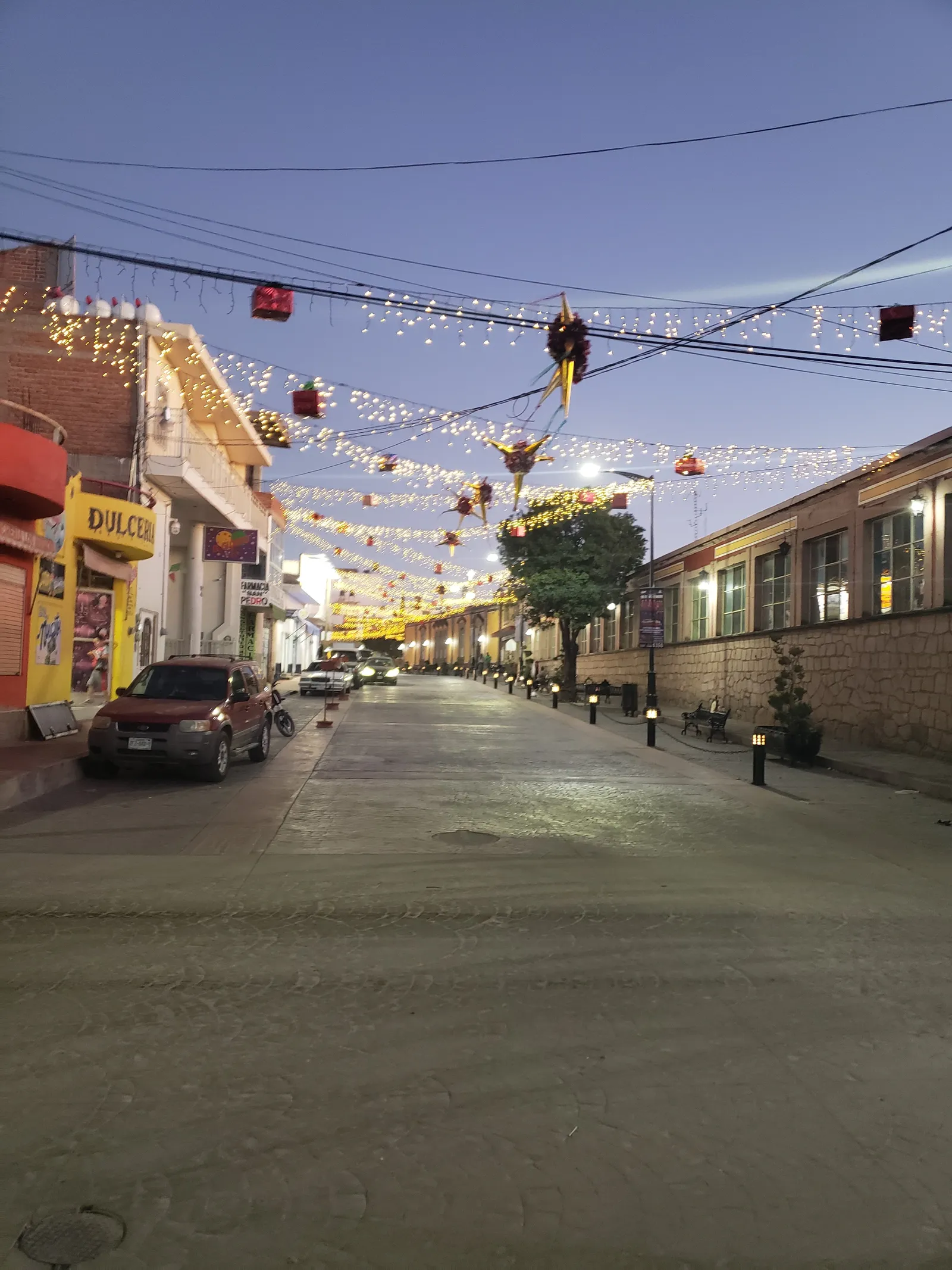 Loncheria "Los Mismos 2" image 6