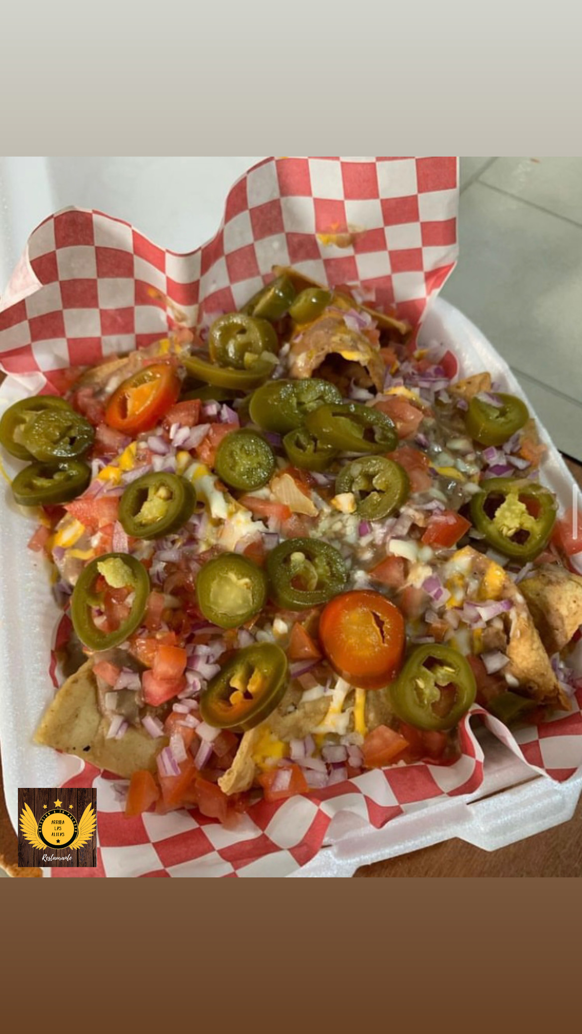 Arriba las alitas Jaz image 2