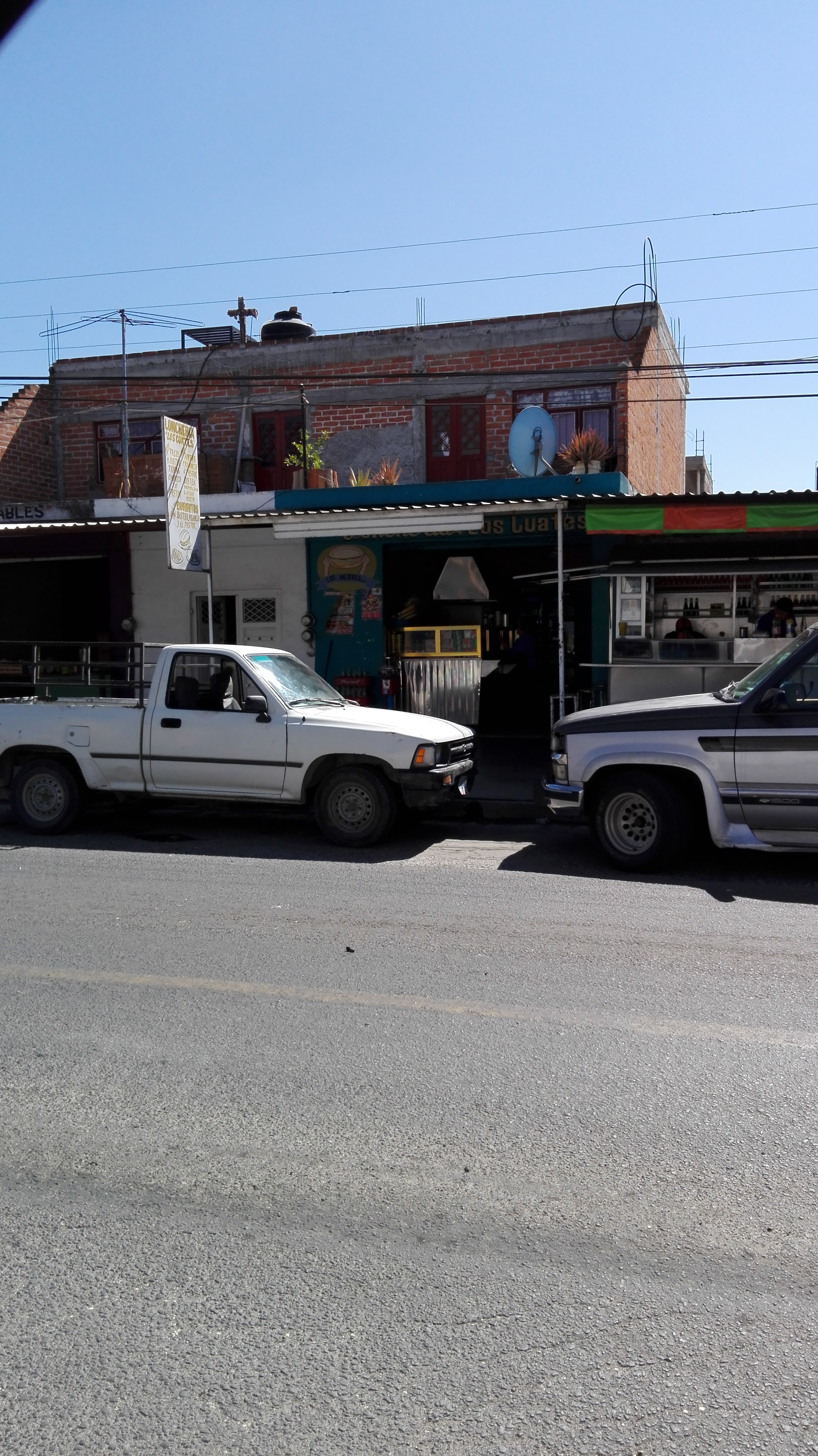 Loncheria Los Cuates image 9