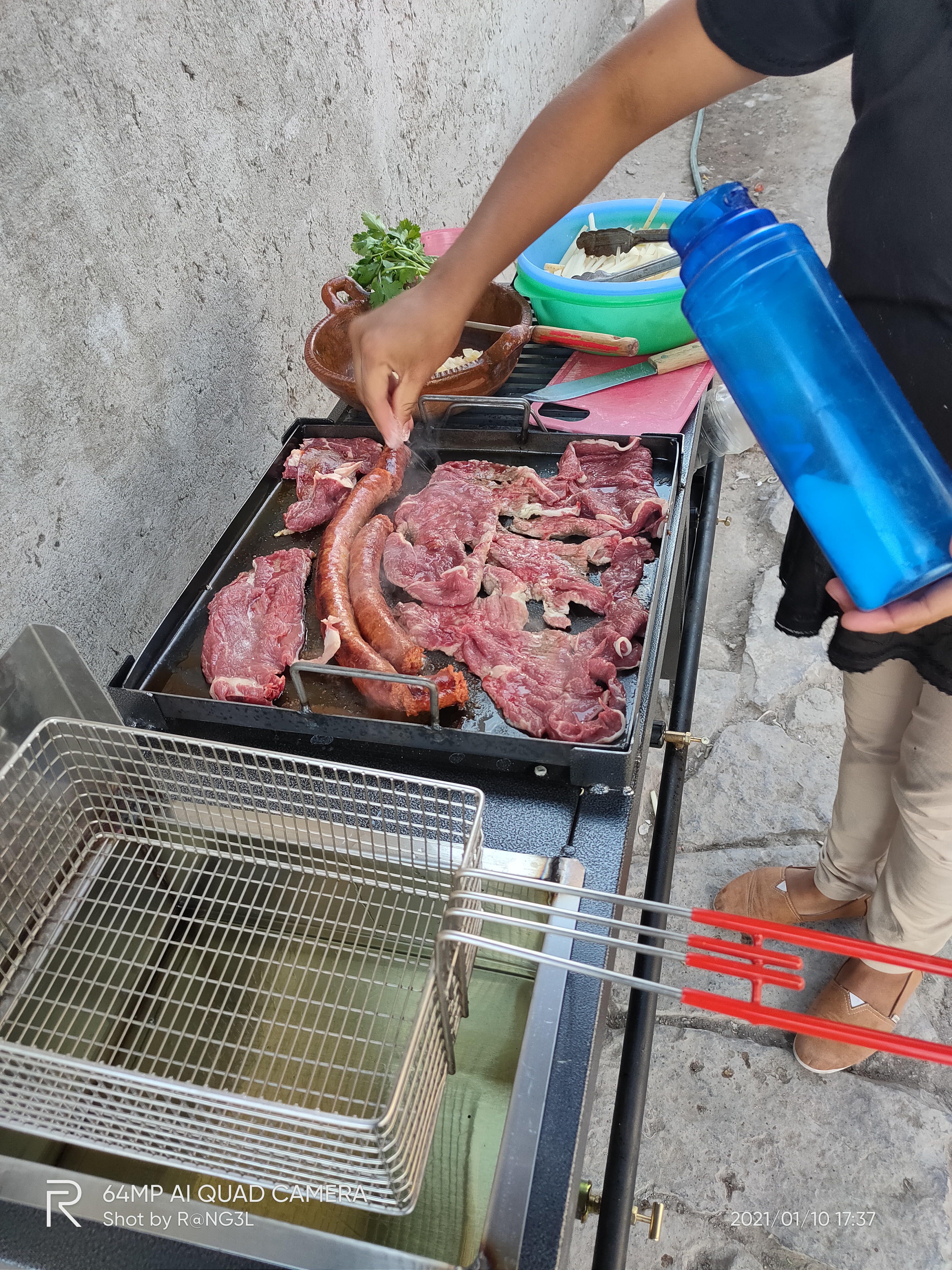 La Barda *Alitas & Micheladas image 6