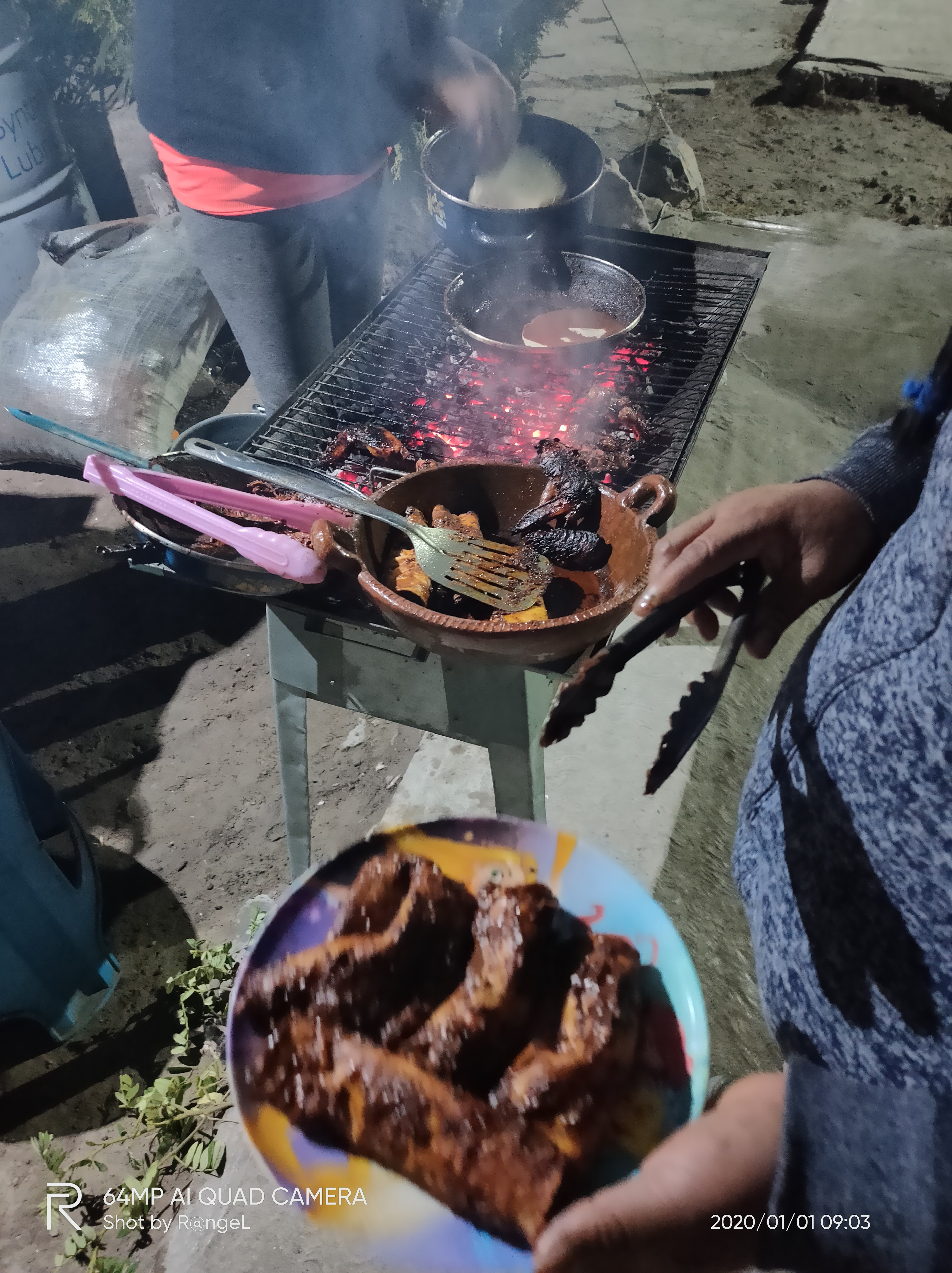 La Barda *Alitas & Micheladas image 8