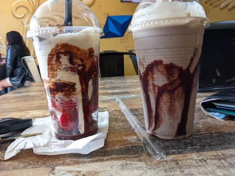 Nonis Fuente De Sodas image 5