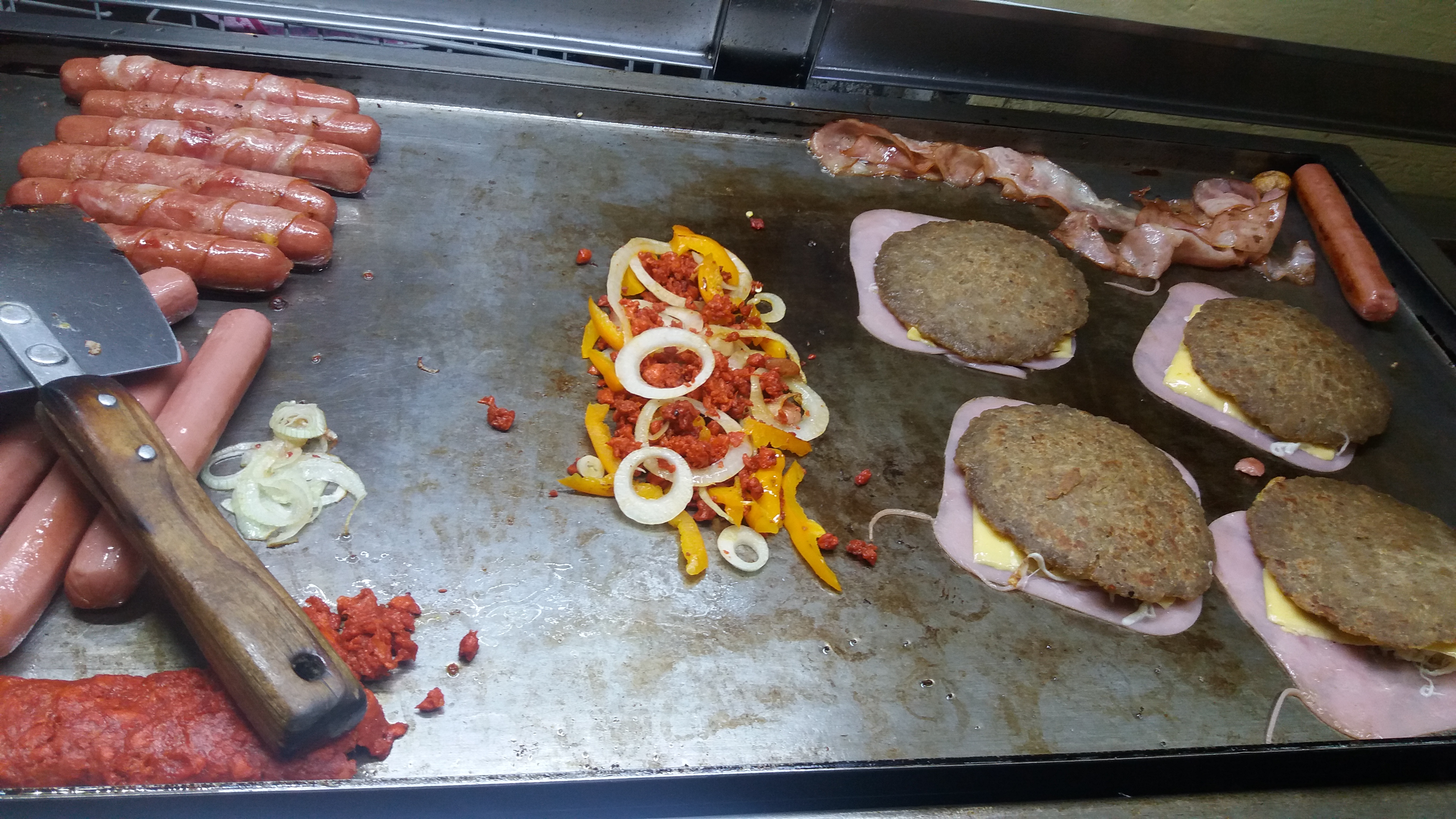 Hamburguesas Y Hotdogs "El Cuñado" image 2