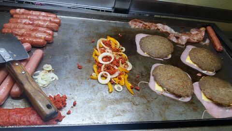 Hamburguesas Y Hotdogs "El Cuñado" image 2