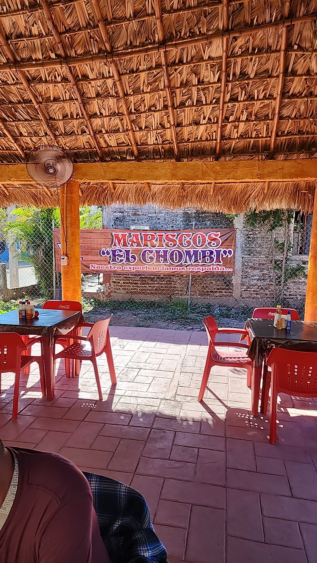 MARISCOS EL CHOMBI image 3