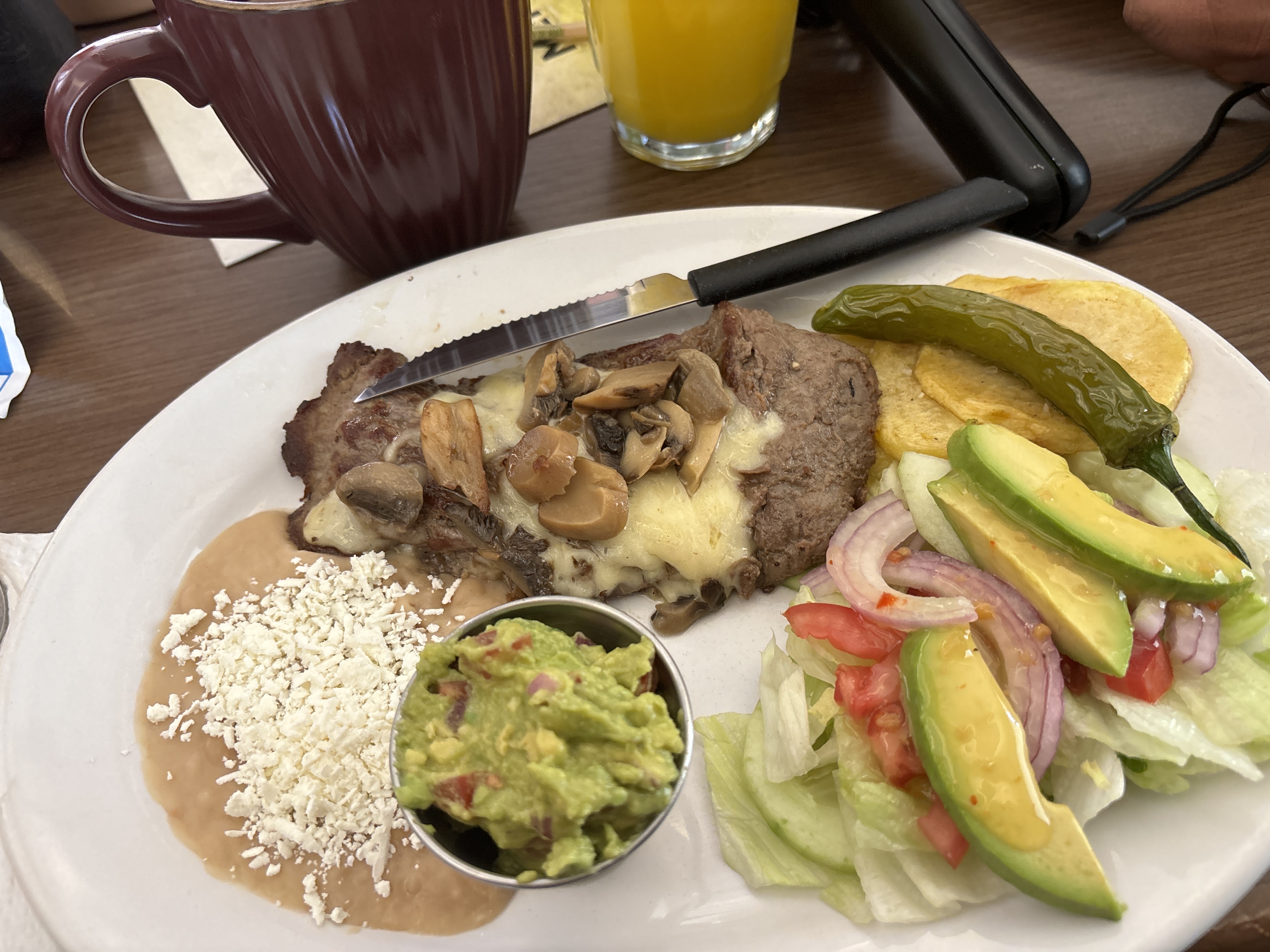 Los Arcos Cocina & Café image 3