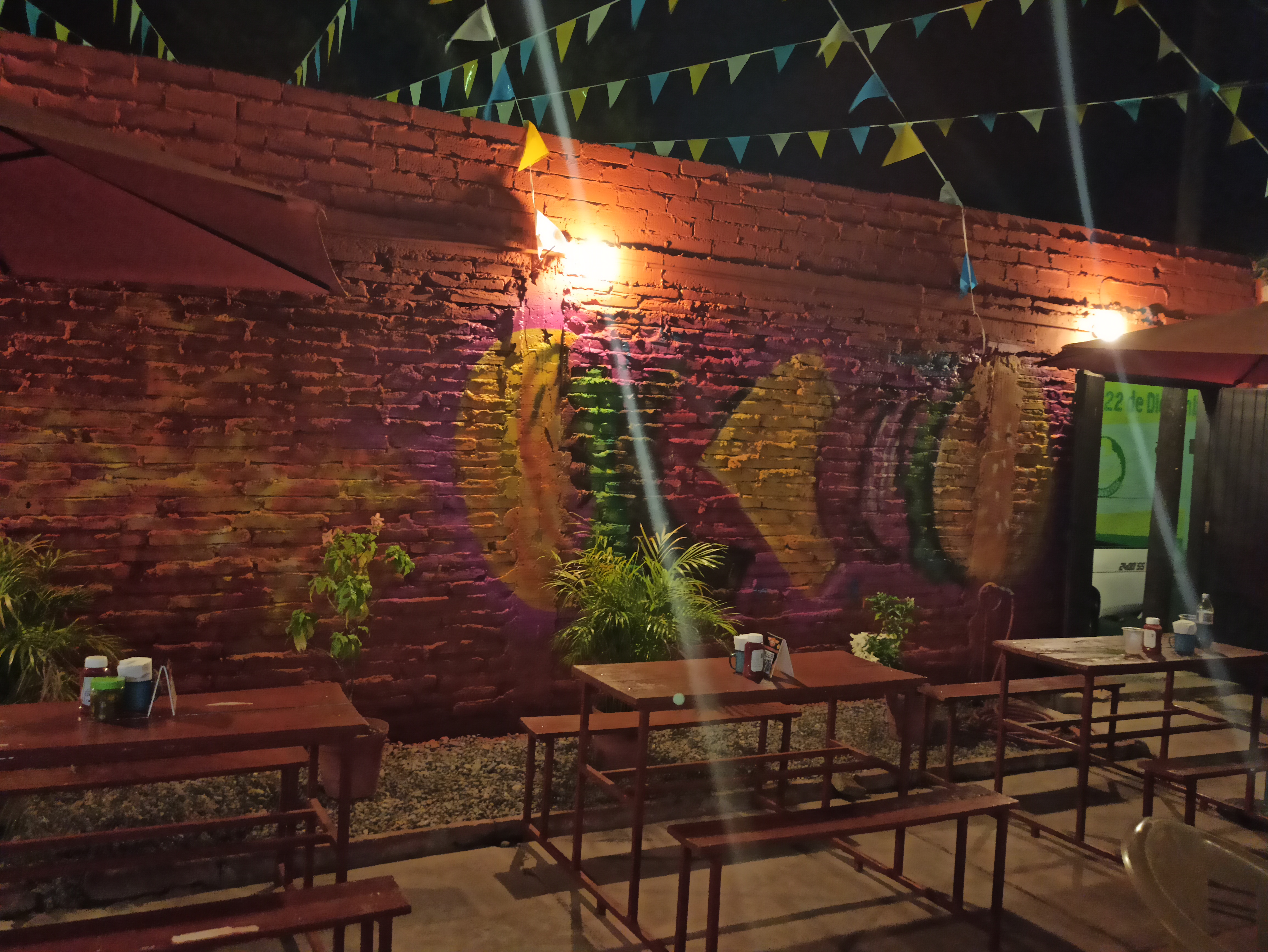 GUZMAN'S WINGS & SNACKS image 8