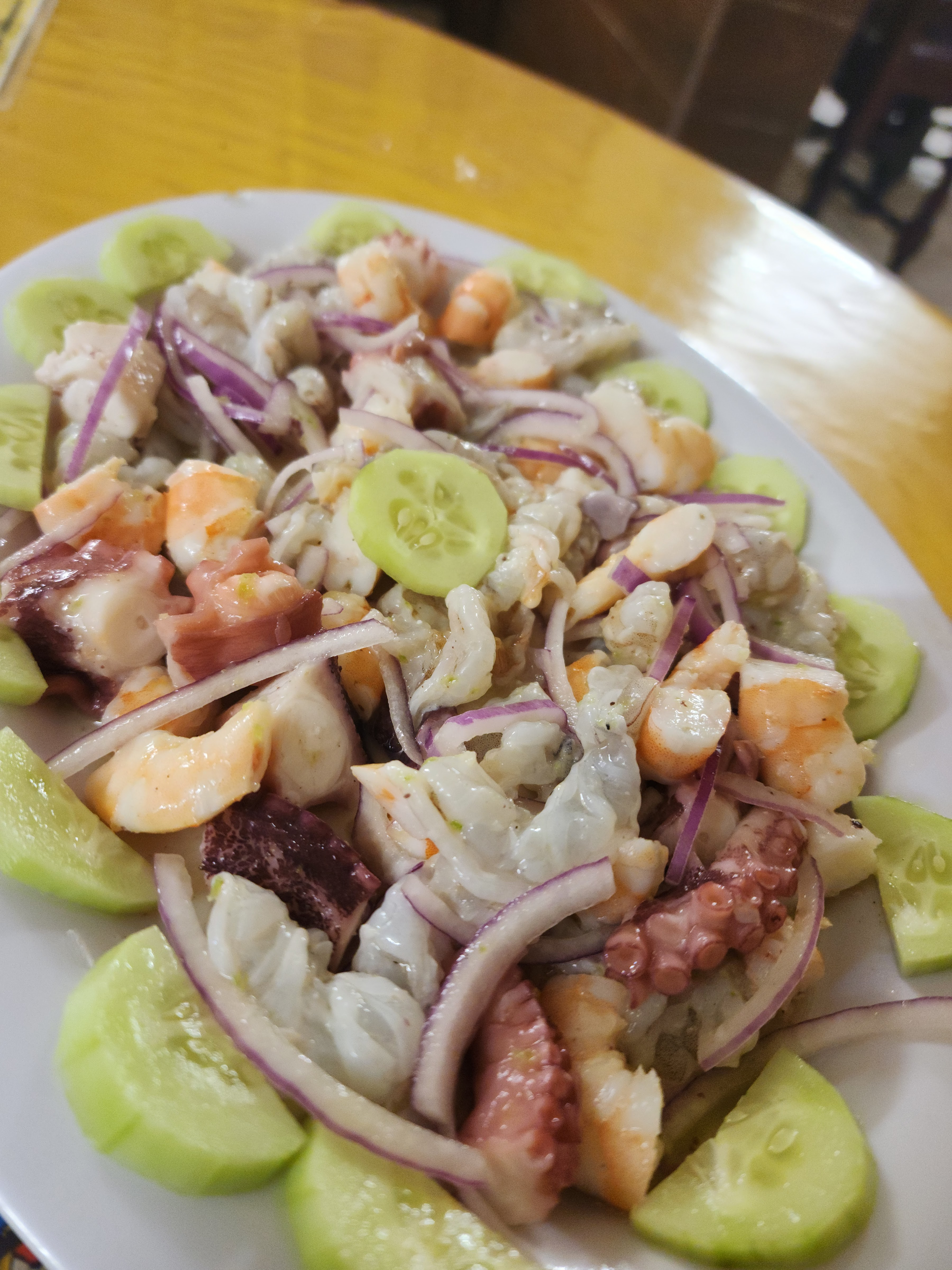 El Cuchupetas Seafood image 5