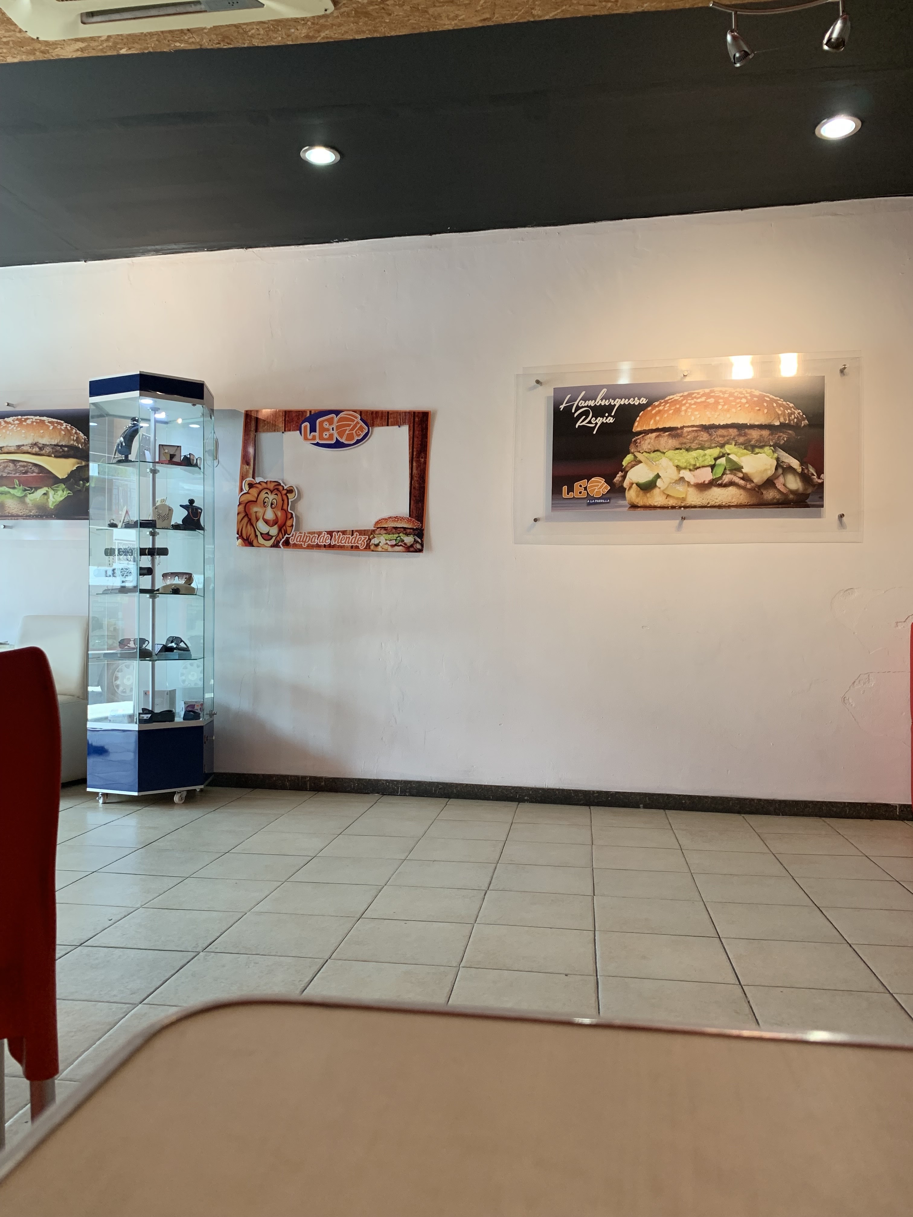 Leo La Parrilla image 5