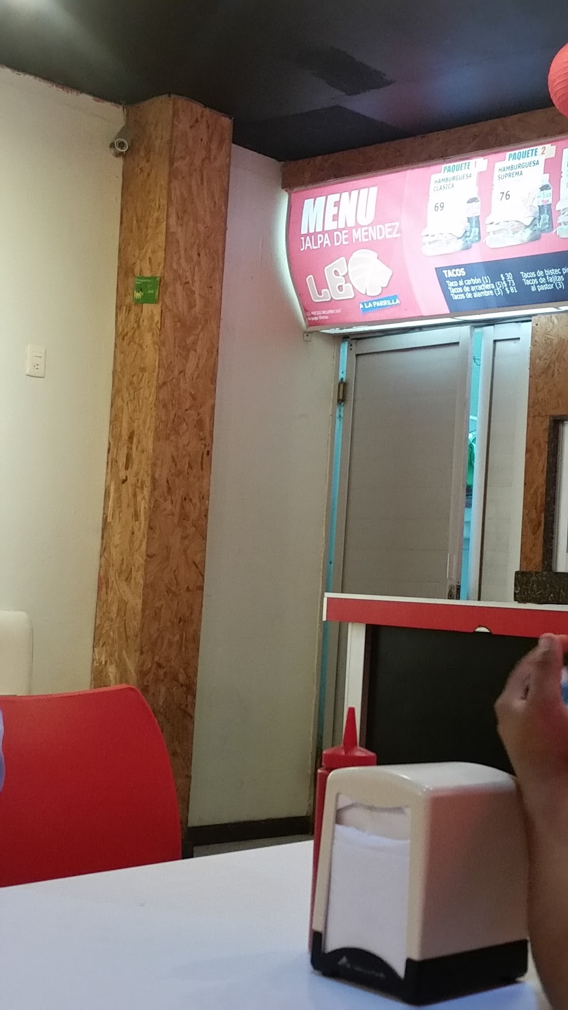 Leo La Parrilla image 6