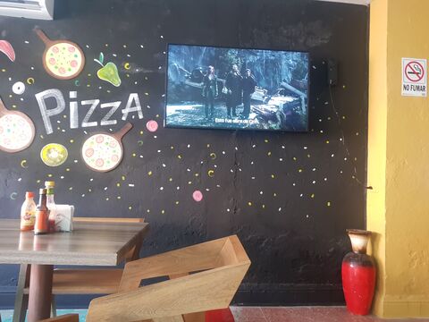 House Pizza image 8
