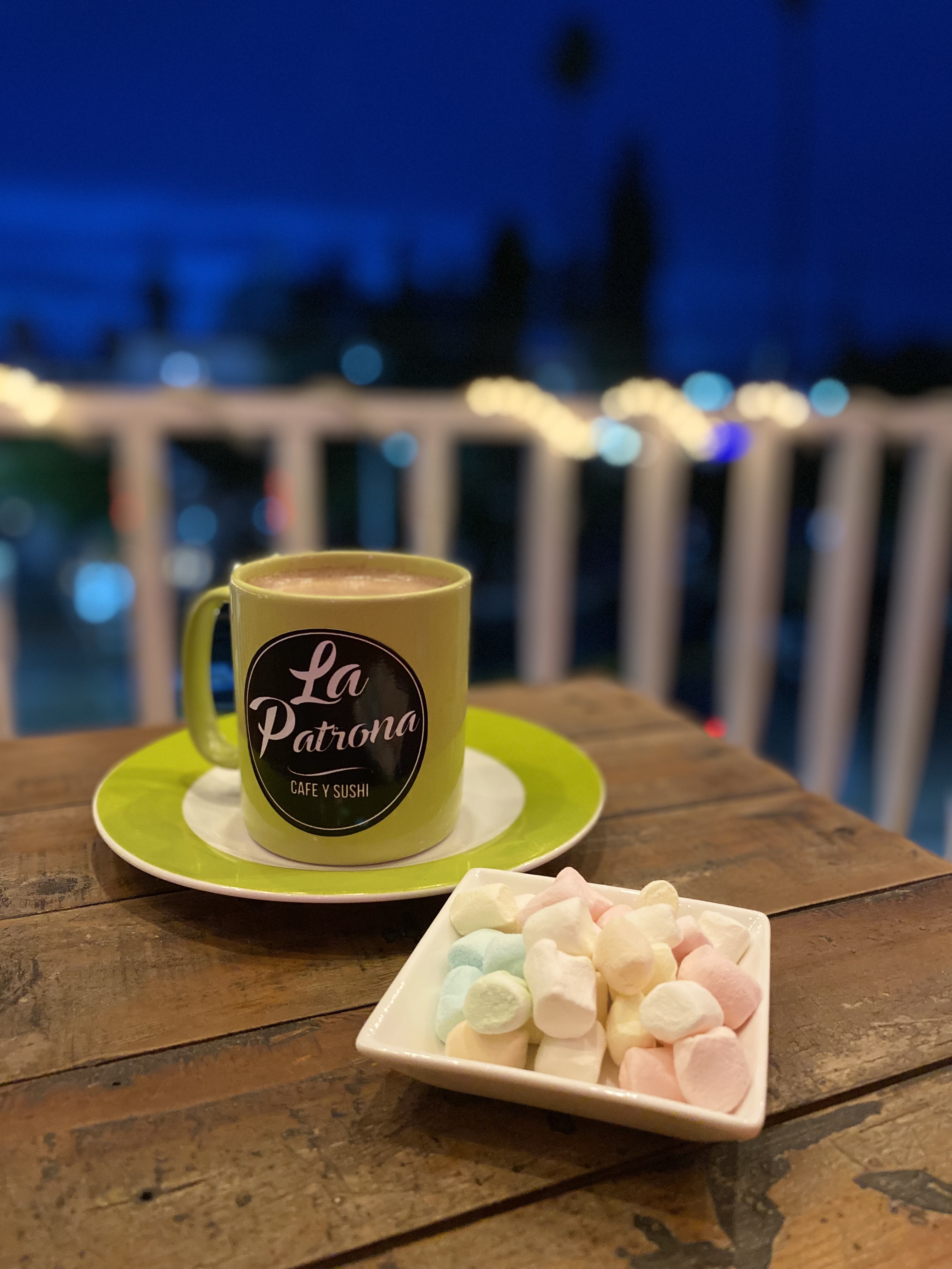La Patrona, Sushi y Café image 4