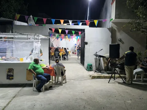 Taqueria Los 3 Garcia image 2