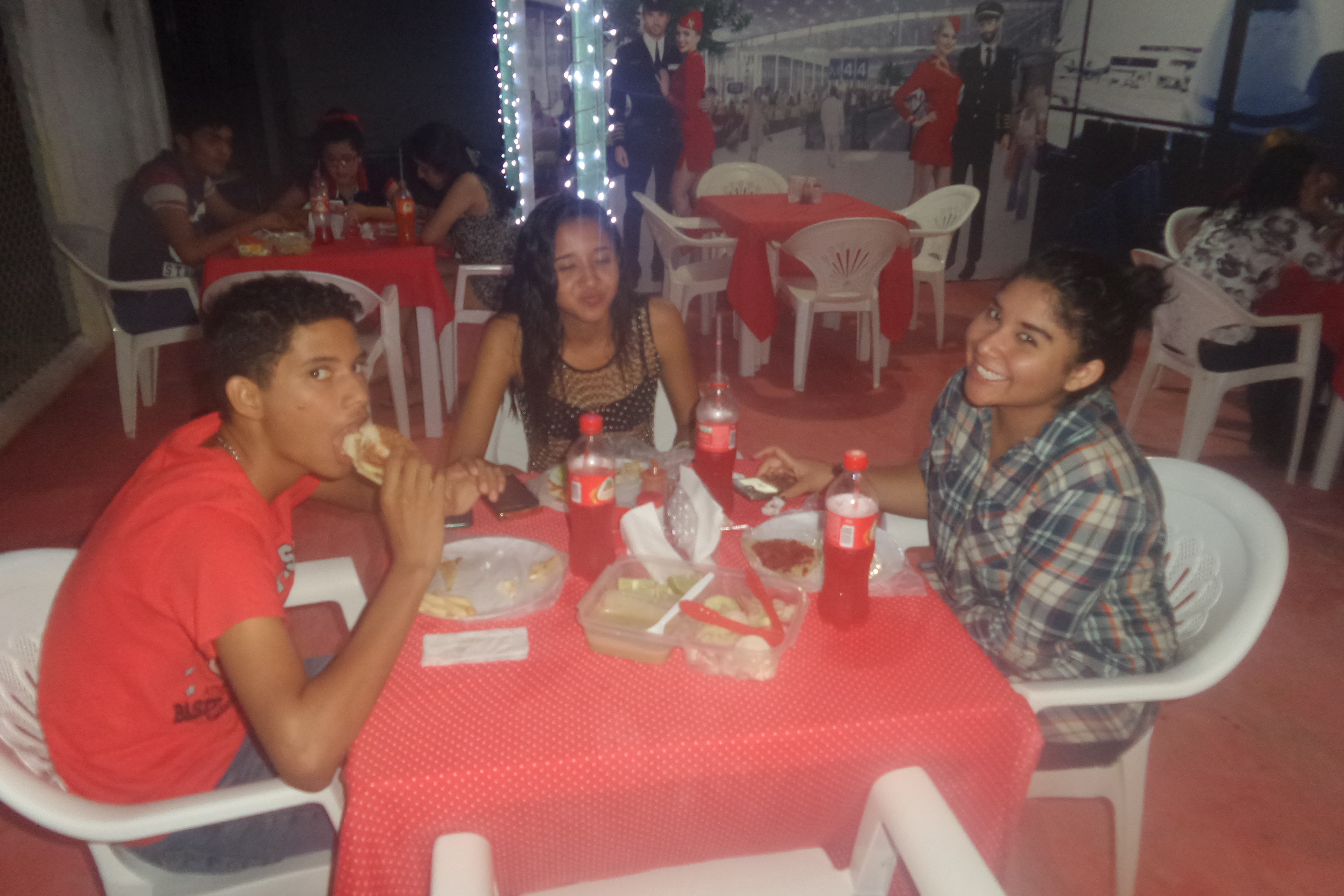 El Aeropuerto image 4