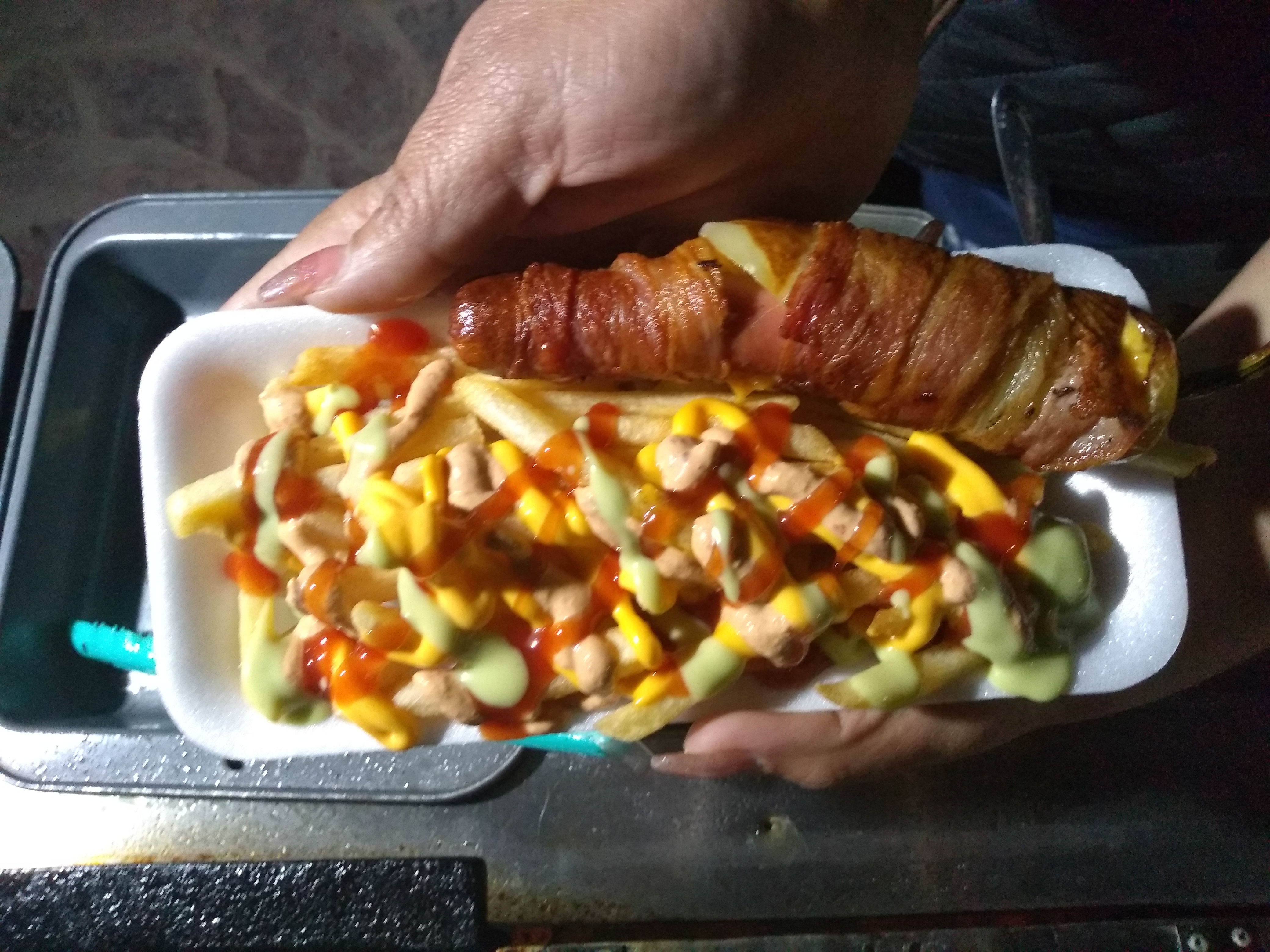 Hot dog's "El Pollo" image 2