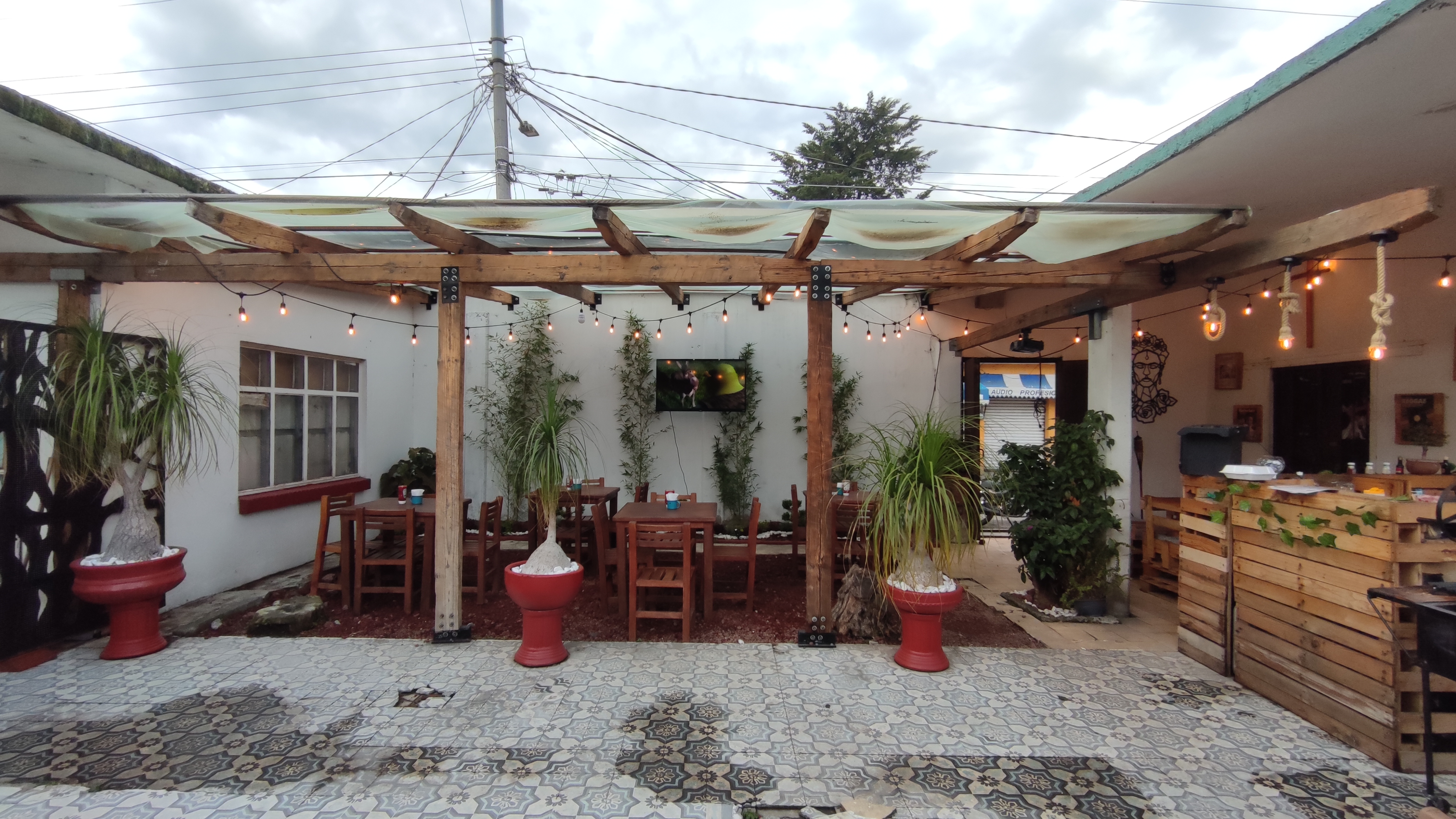 El portón JR image 8