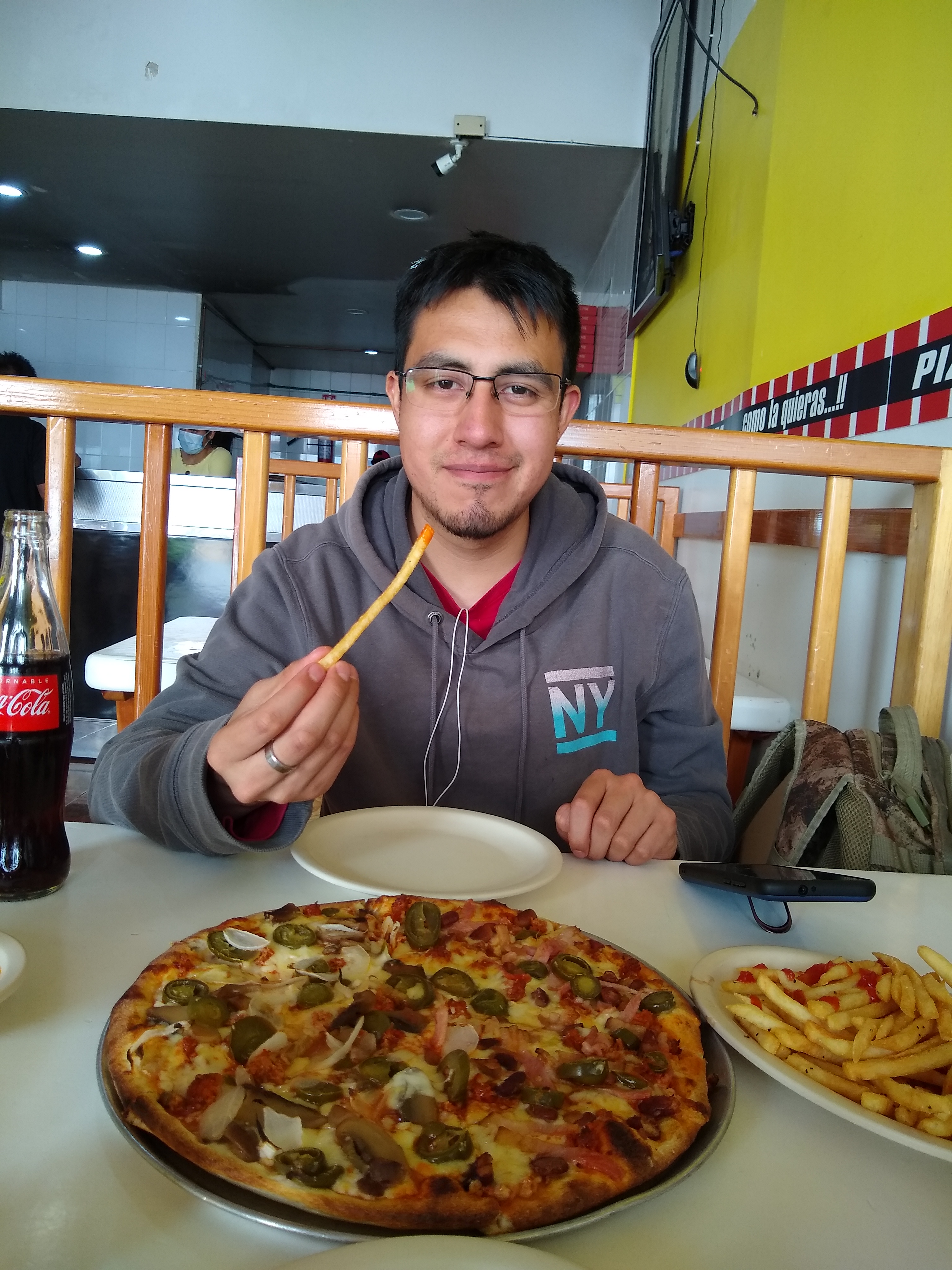 dado's Pizzas image 1