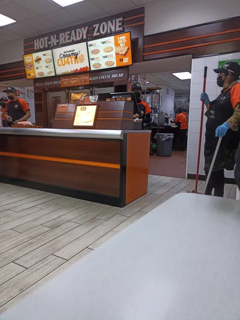 Little Caesars Pizza image 3