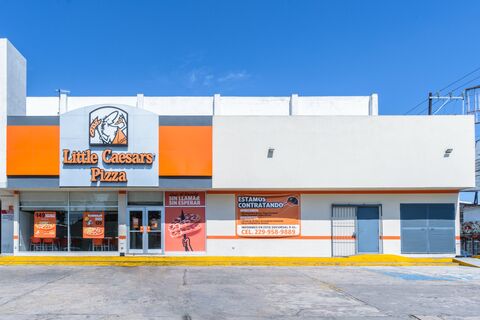 Little Caesars Pizza image 4