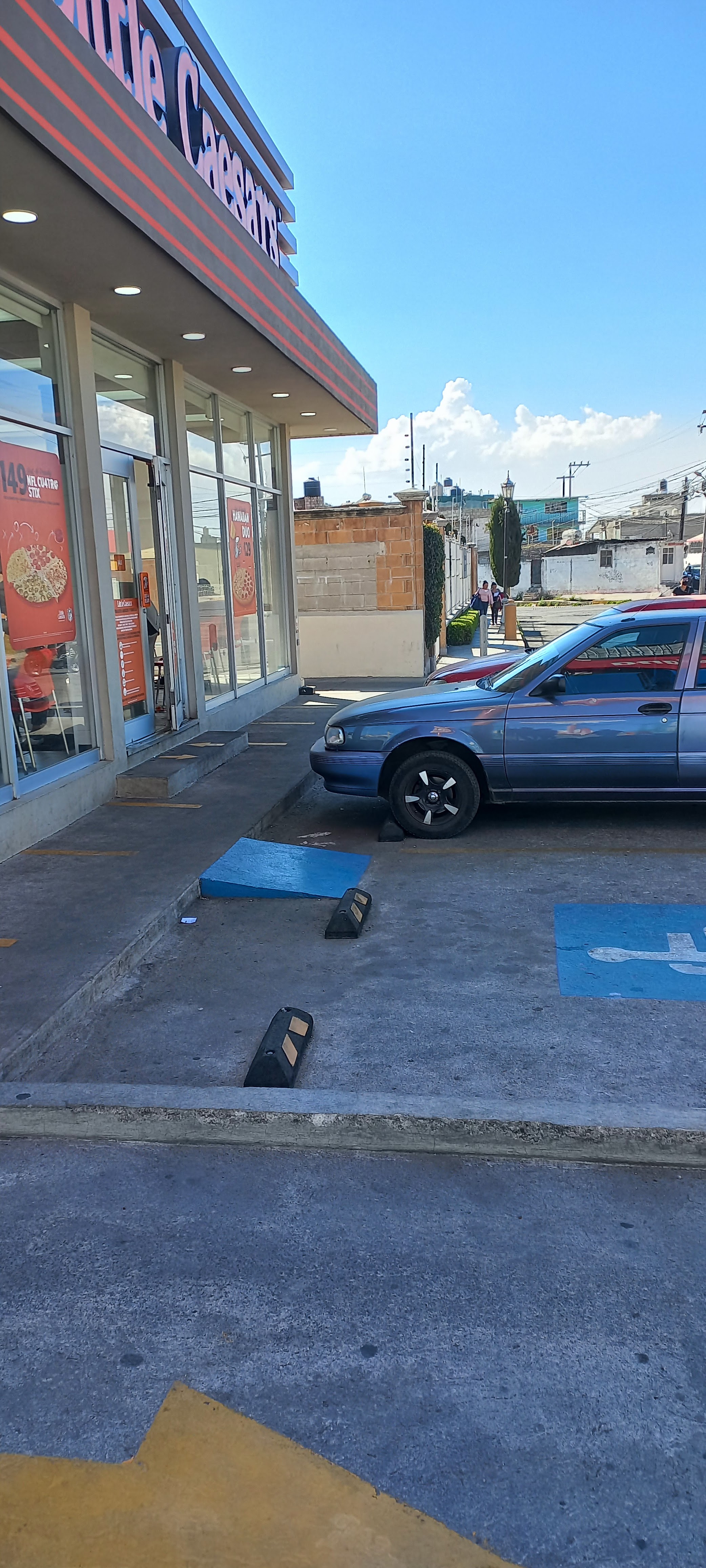 Little Caesars Pizza image 8